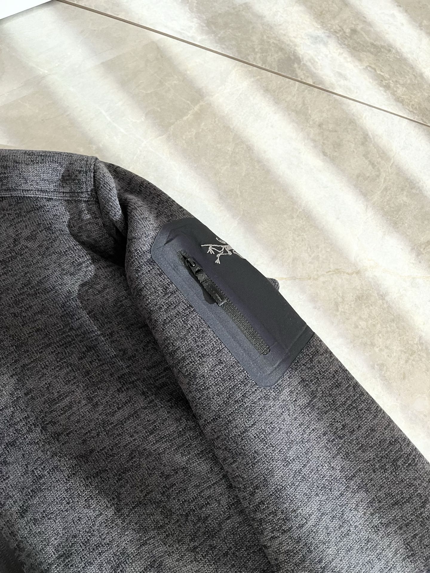 ARCTER*X始*祖鸟 2025秋冬新款男女同款👫夹克外套，户外品牌可能大家第一想到的就是加拿大鹅、始