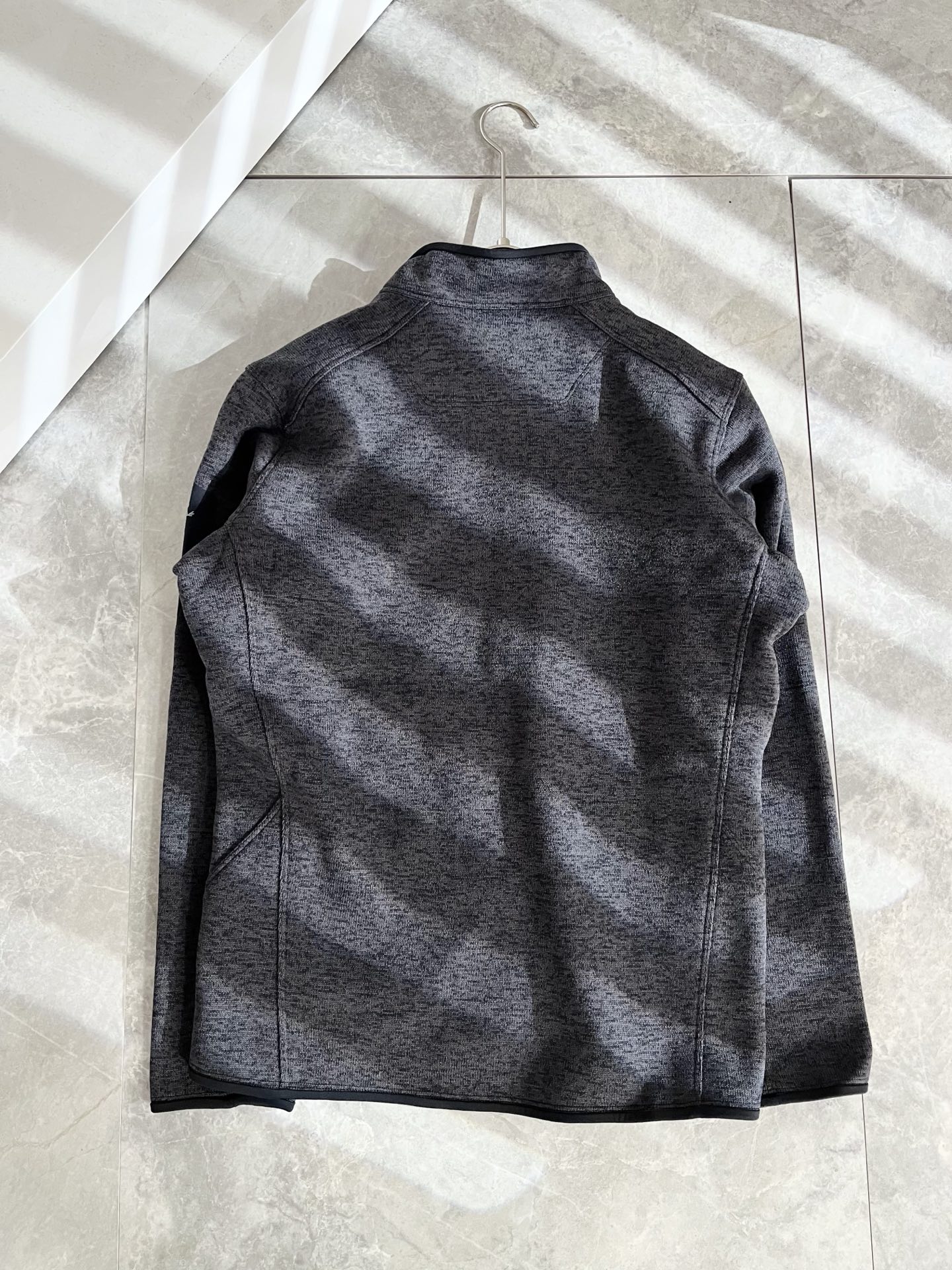 ARCTER*X始*祖鸟 2025秋冬新款男女同款👫夹克外套，户外品牌可能大家第一想到的就是加拿大鹅、始