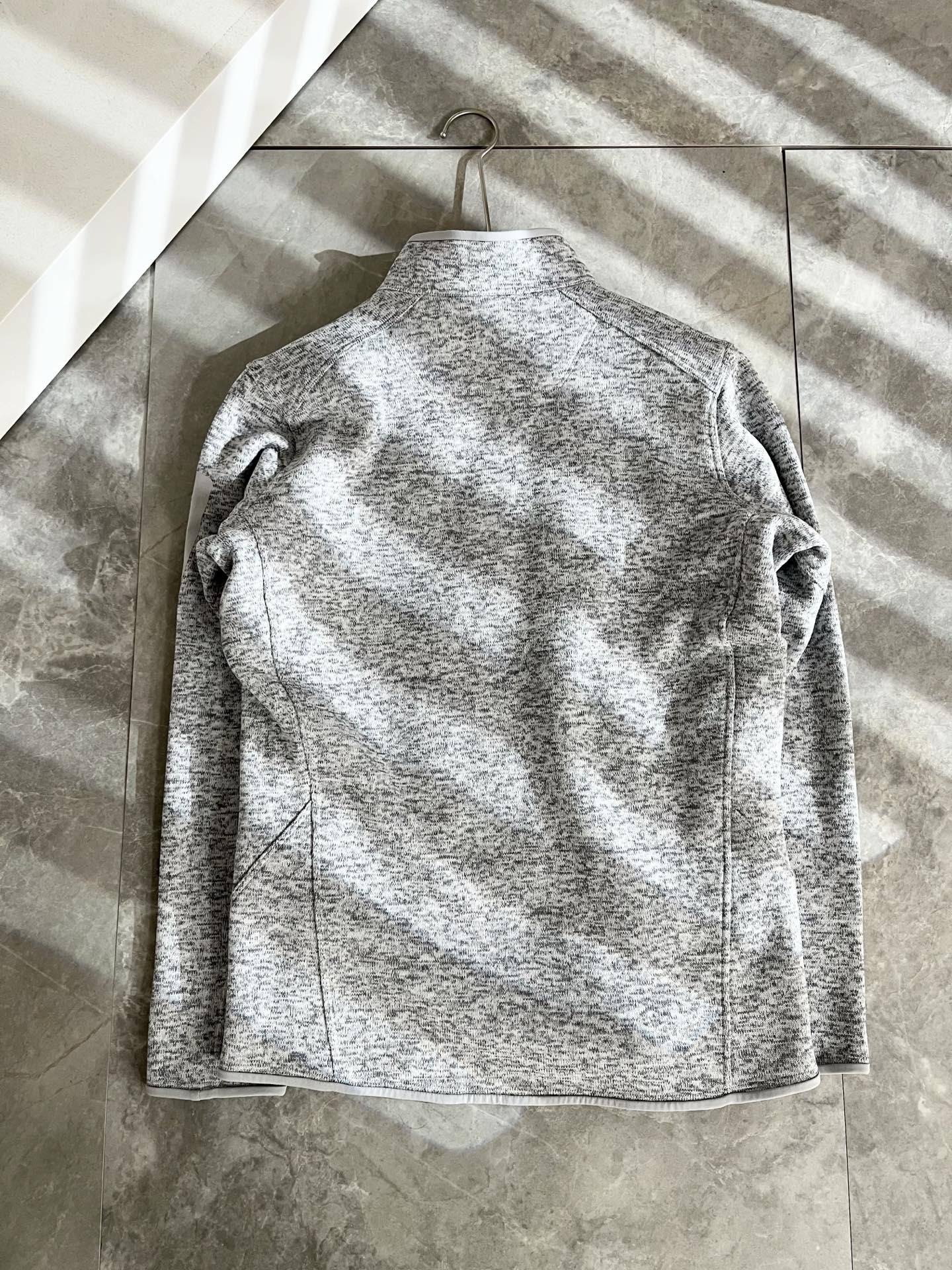 ARCTER*X始*祖鸟 2025秋冬新款男女同款👫夹克外套，户外品牌可能大家第一想到的就是加拿大鹅、始