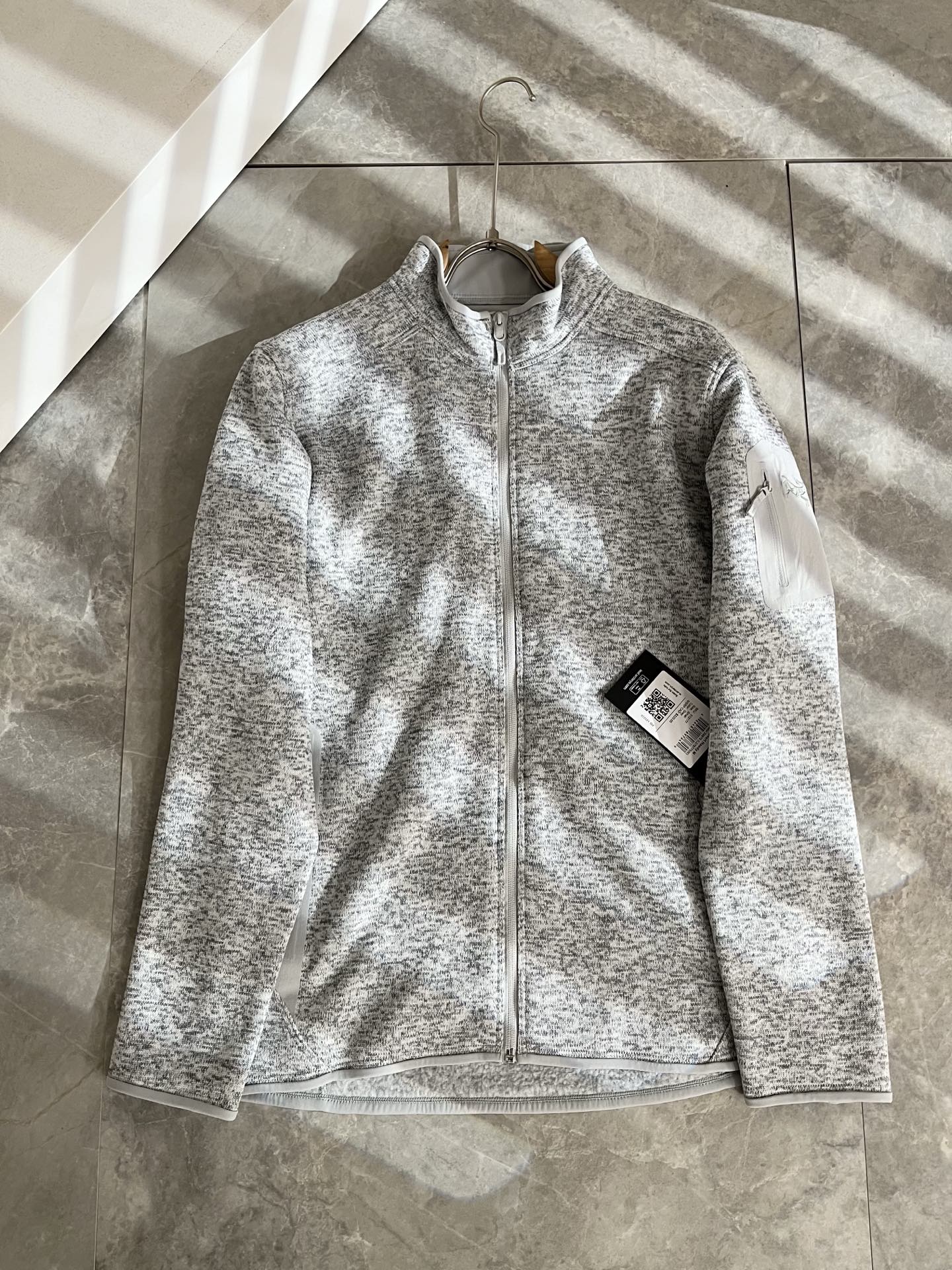 ARCTER*X始*祖鸟 2025秋冬新款男女同款👫夹克外套，户外品牌可能大家第一想到的就是加拿大鹅、始