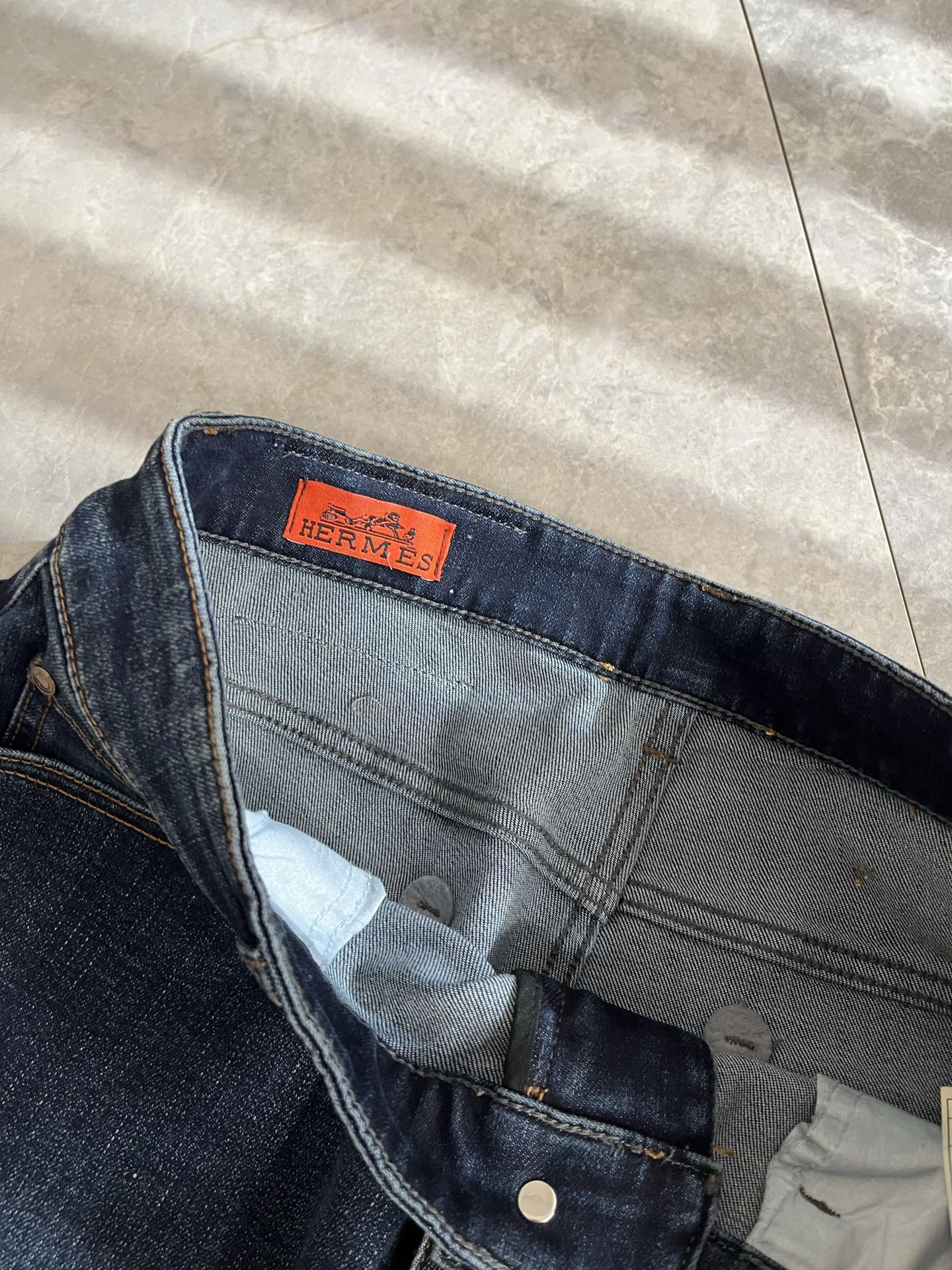 HERM*S 爱*仕 2025秋冬男士高端丹宁水洗小直筒牛仔裤 海外贸易公司渠道订单 ！男士修身直筒牛仔