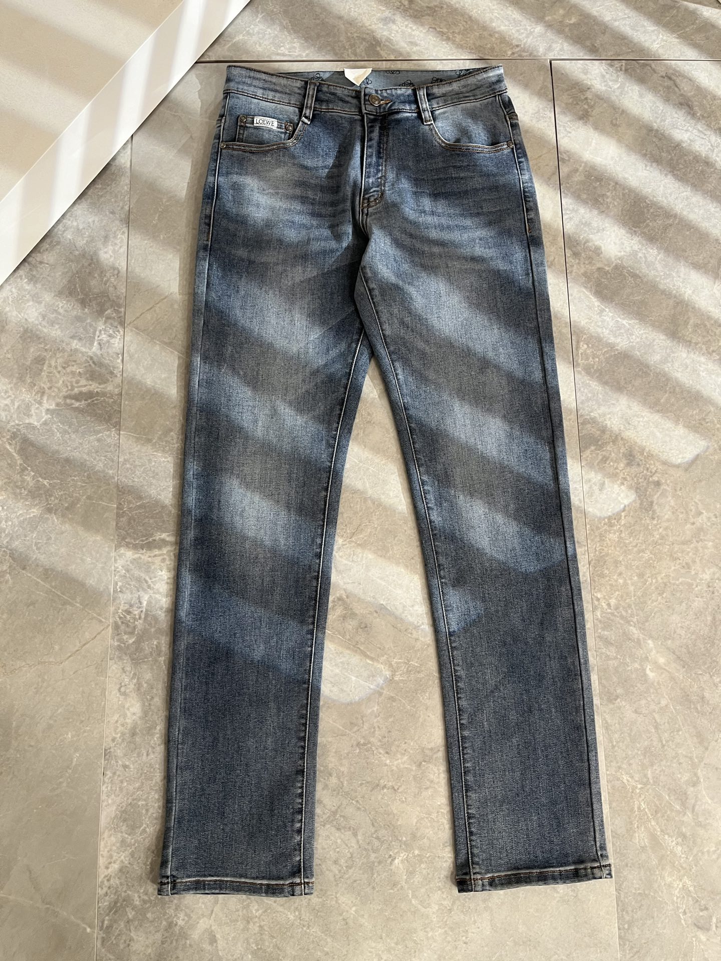 LO*WE/罗*威2025秋冬新品男士时装款高端休闲裤，香港洋行渠道货，日本原厂出品，纯血统品质，完美延