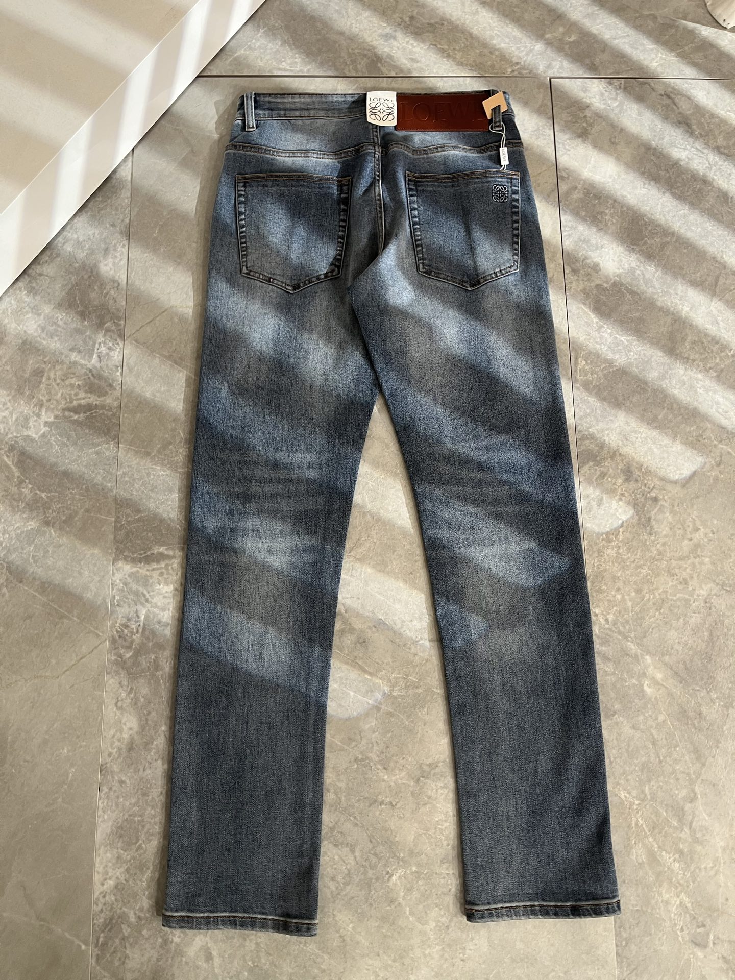 LO*WE/罗*威2025秋冬新品男士时装款高端休闲裤，香港洋行渠道货，日本原厂出品，纯血统品质，完美延