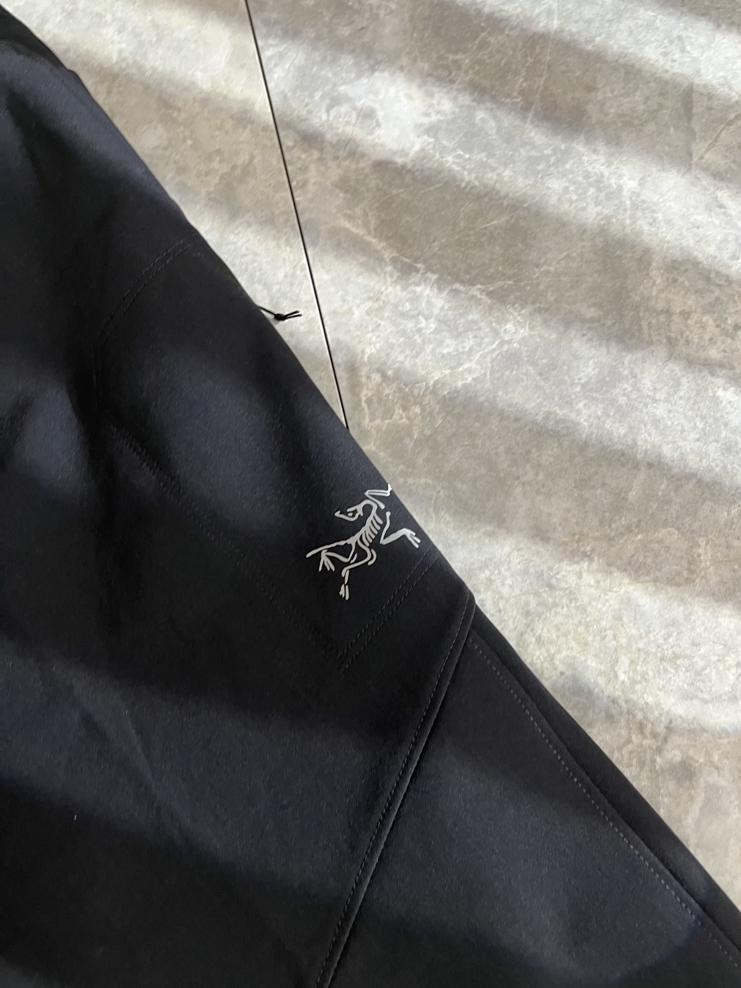 ARCTER*X始*祖鸟 2025秋冬新款休闲运动风格休闲裤，户外品牌可能大家第一想到的就是加拿大鹅、始