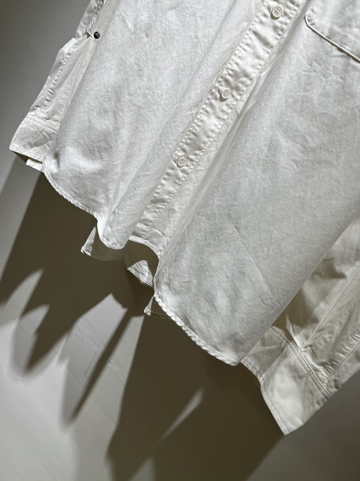 BALENCI*GA巴黎*家 2025秋冬新款男女同款👫衬衣，走秀图案印花时尚休闲衬衣，标志logo图案