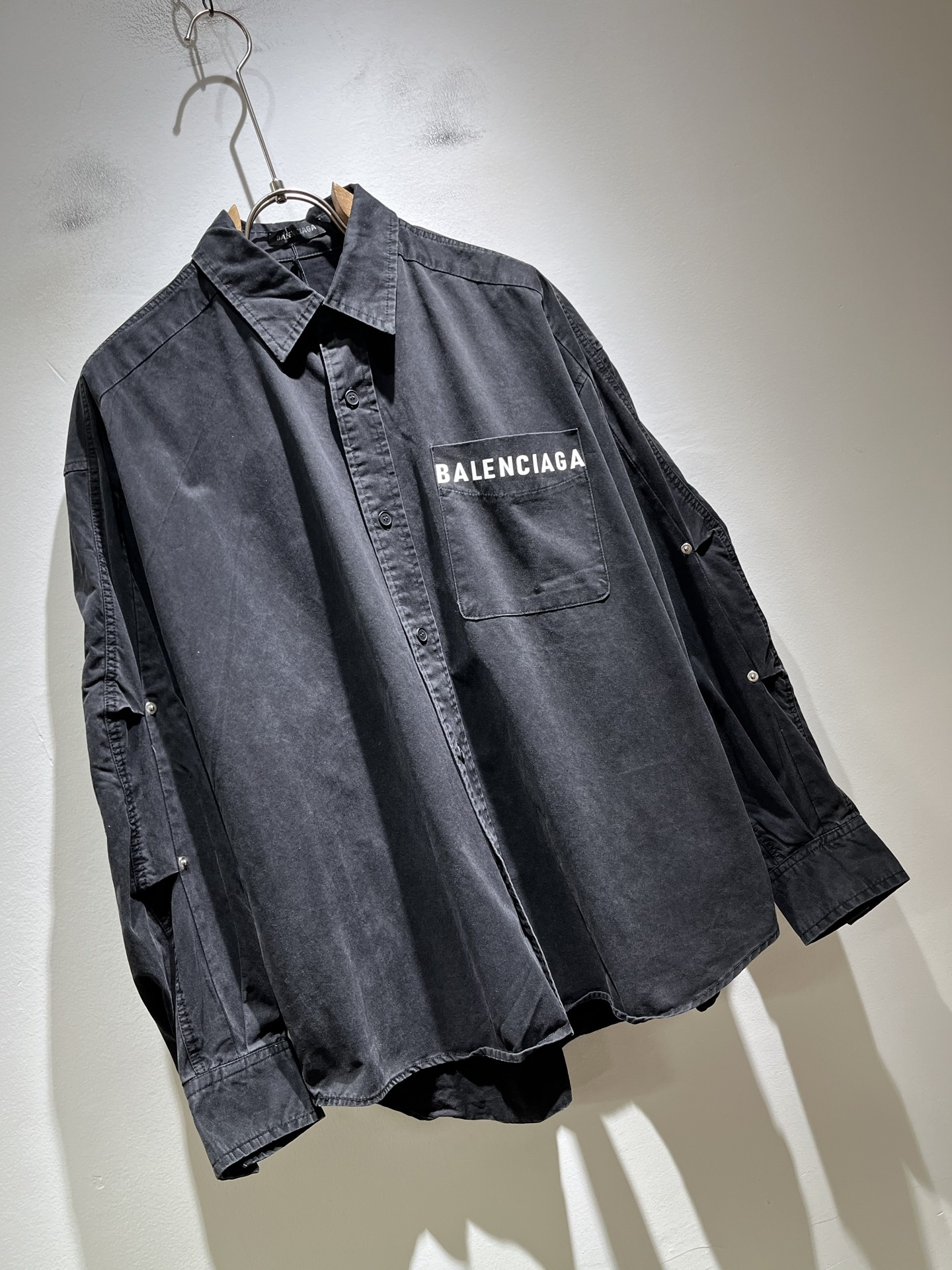 BALENCI*GA巴黎*家 2025秋冬新款男女同款👫衬衣，走秀图案印花时尚休闲衬衣，标志logo图案