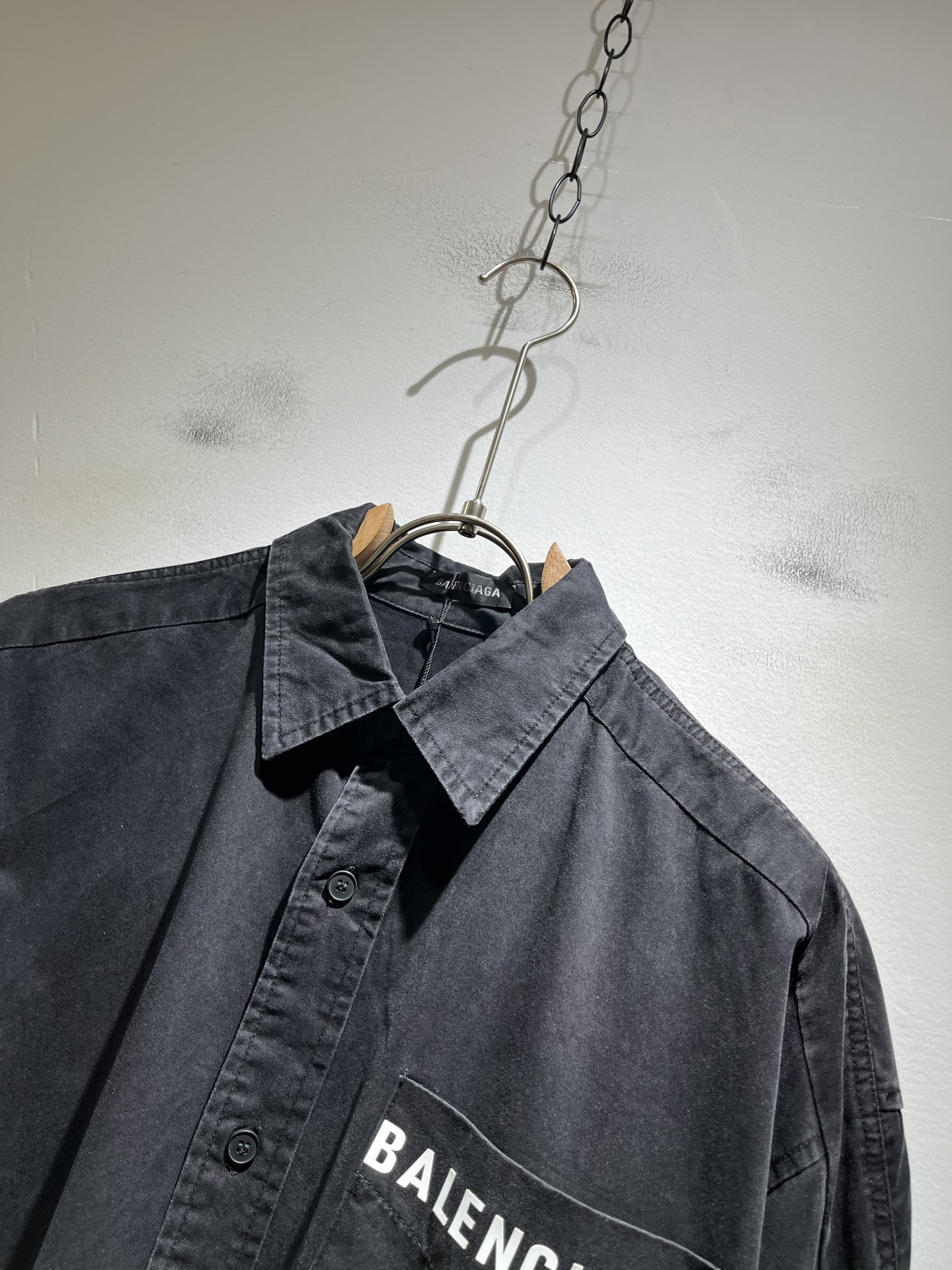 BALENCI*GA巴黎*家 2025秋冬新款男女同款👫衬衣，走秀图案印花时尚休闲衬衣，标志logo图案