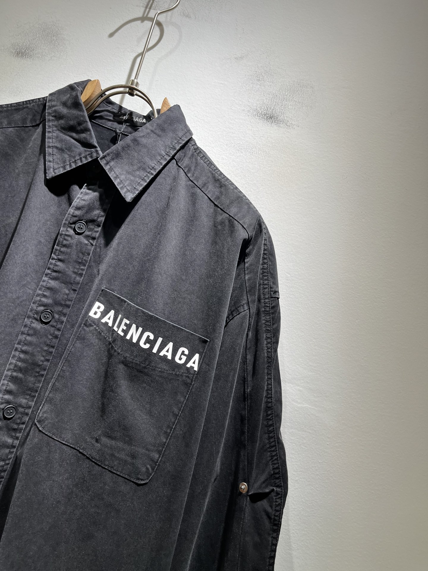 BALENCI*GA巴黎*家 2025秋冬新款男女同款👫衬衣，走秀图案印花时尚休闲衬衣，标志logo图案