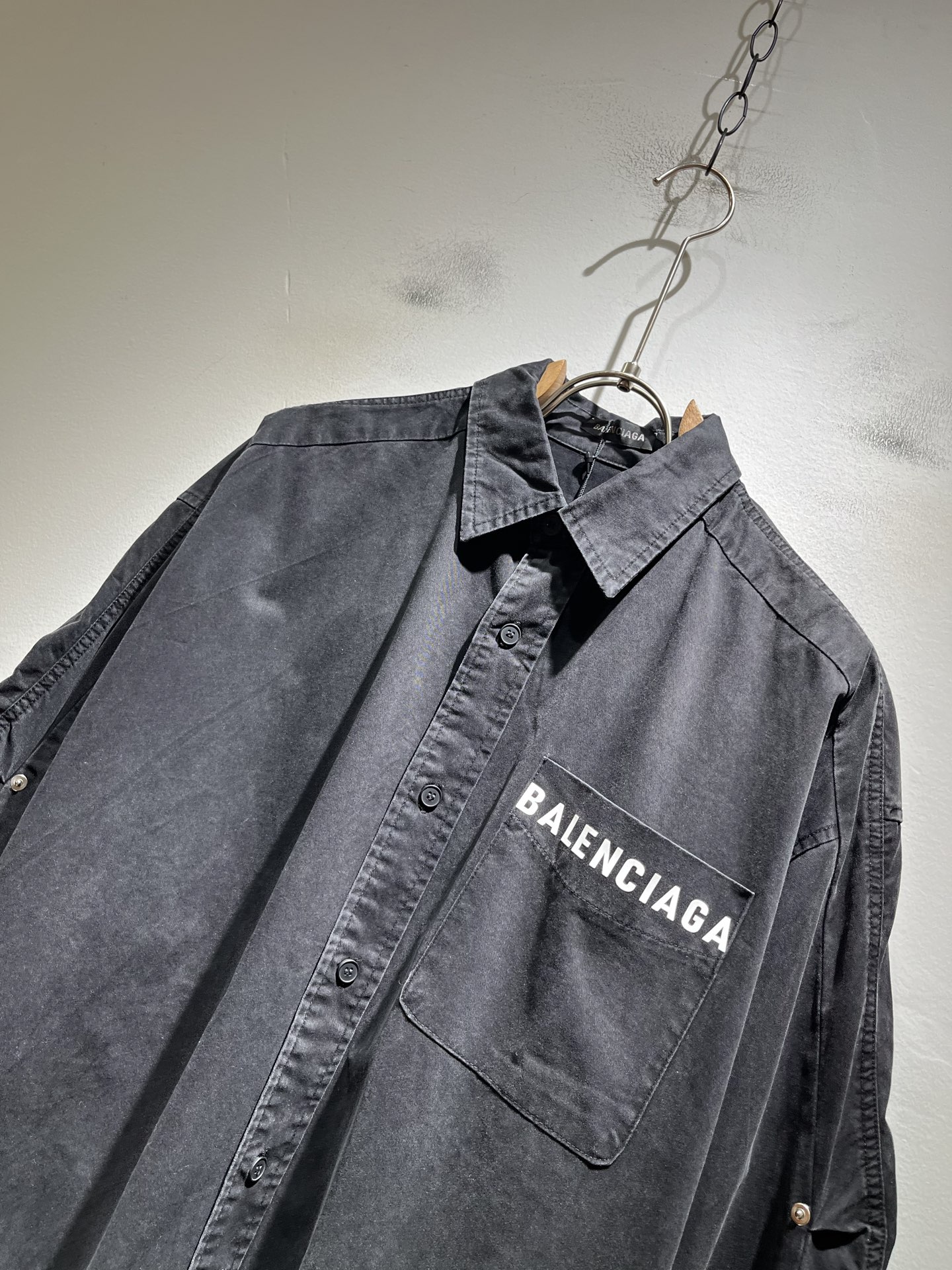 BALENCI*GA巴黎*家 2025秋冬新款男女同款👫衬衣，走秀图案印花时尚休闲衬衣，标志logo图案