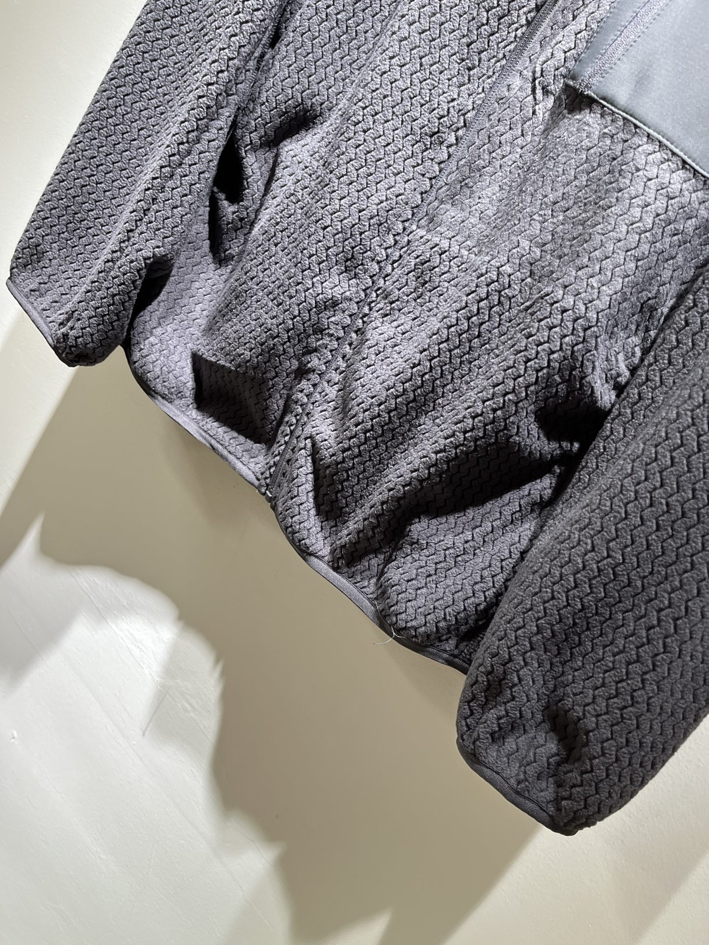 ARCTER*X始*祖鸟 2025秋冬新款男女同款👫夹克外套，户外品牌可能大家第一想到的就是加拿大鹅、始