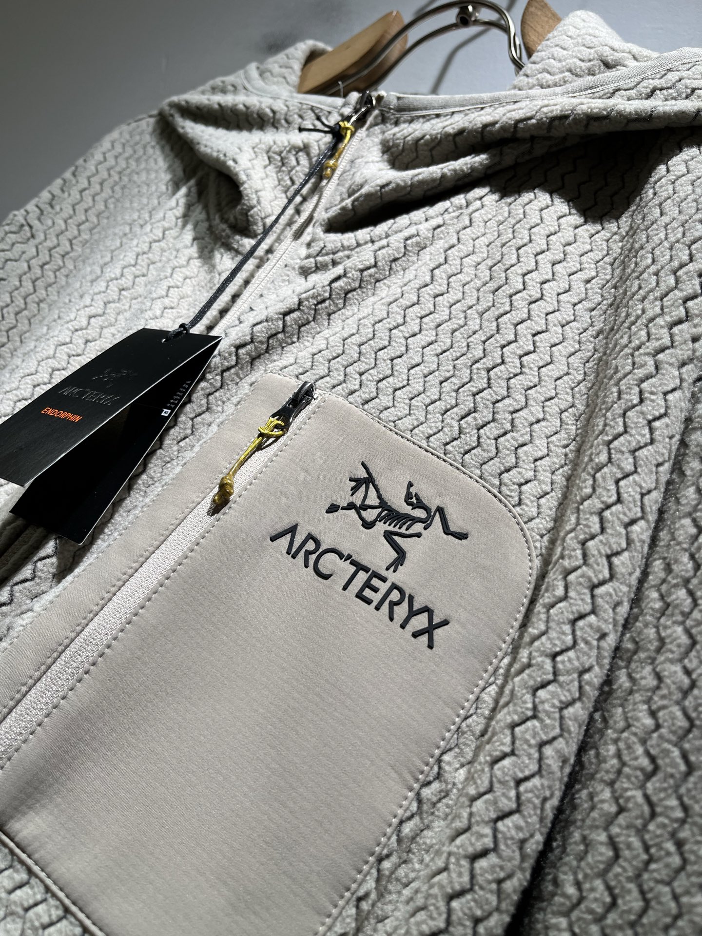 ARCTER*X始*祖鸟 2025秋冬新款男女同款👫夹克外套，户外品牌可能大家第一想到的就是加拿大鹅、始