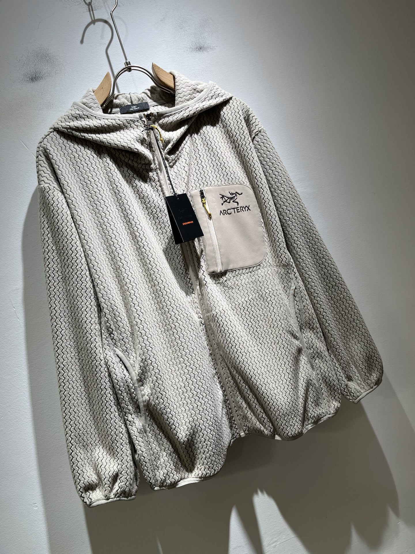 ARCTER*X始*祖鸟 2025秋冬新款男女同款👫夹克外套，户外品牌可能大家第一想到的就是加拿大鹅、始