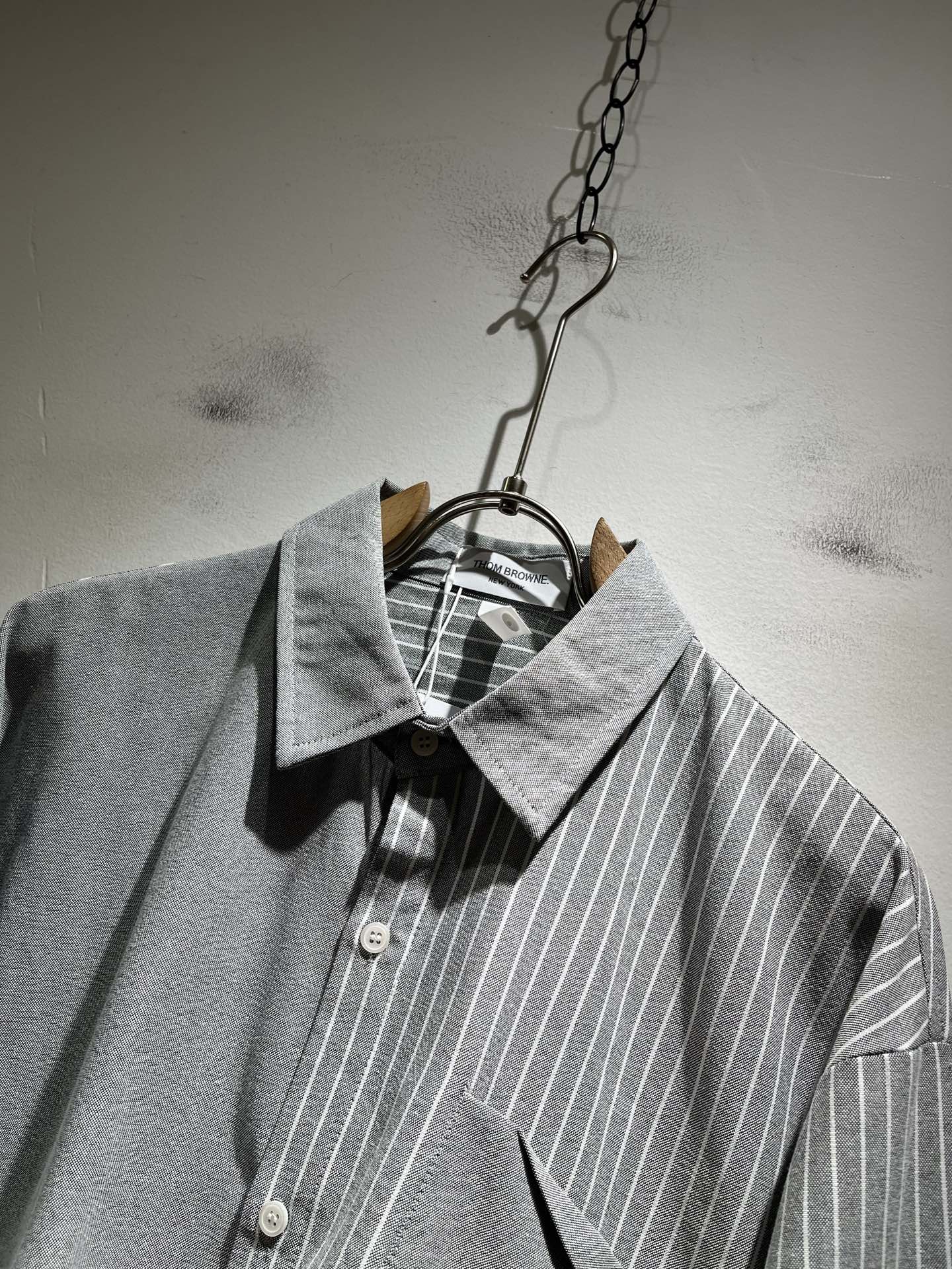 ThomBrow*e汤姆*朗2025秋冬新款衬衣！Th*m Br*wne长袖衬衫，造就与众不同的造型气质