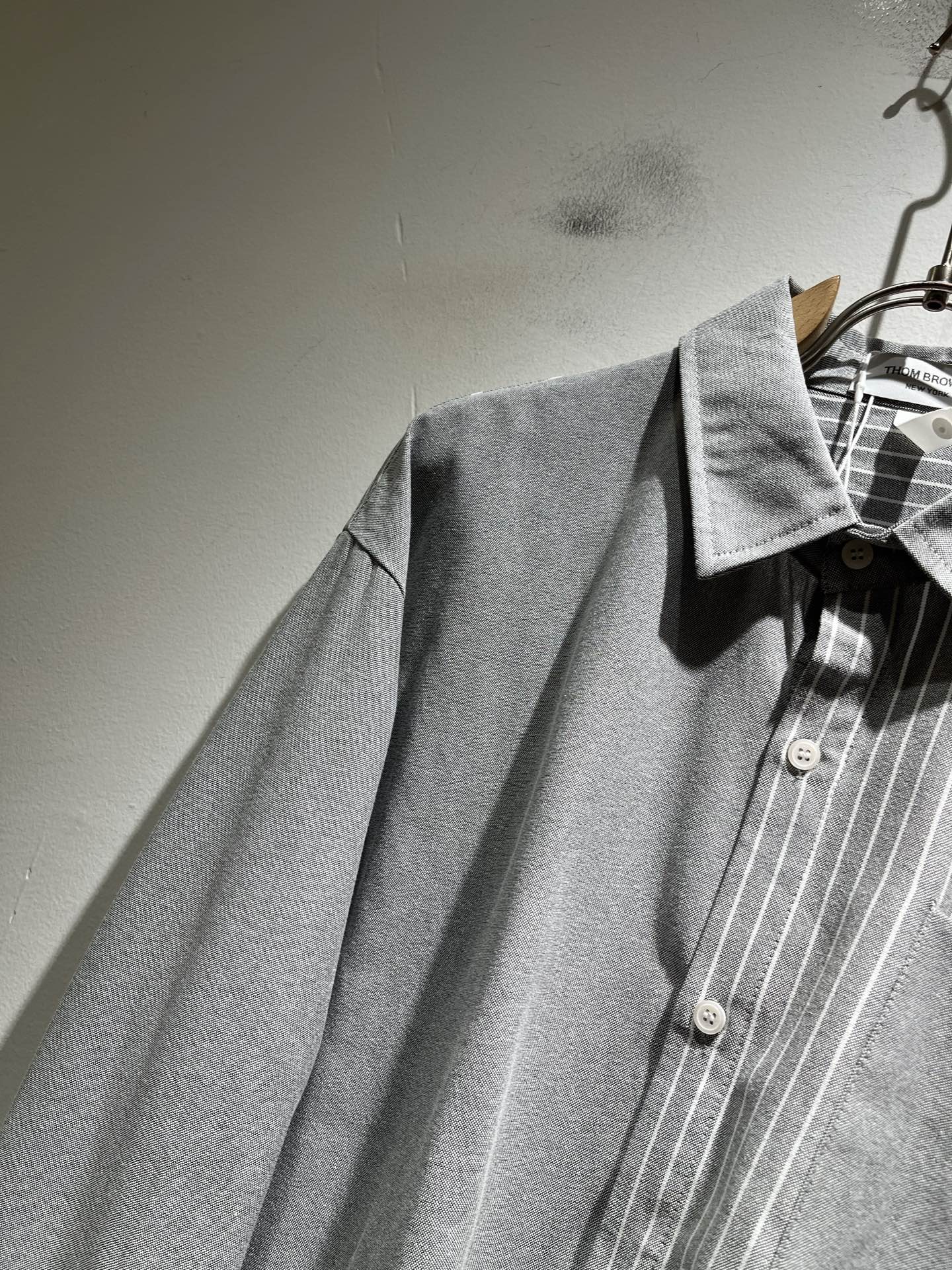ThomBrow*e汤姆*朗2025秋冬新款衬衣！Th*m Br*wne长袖衬衫，造就与众不同的造型气质