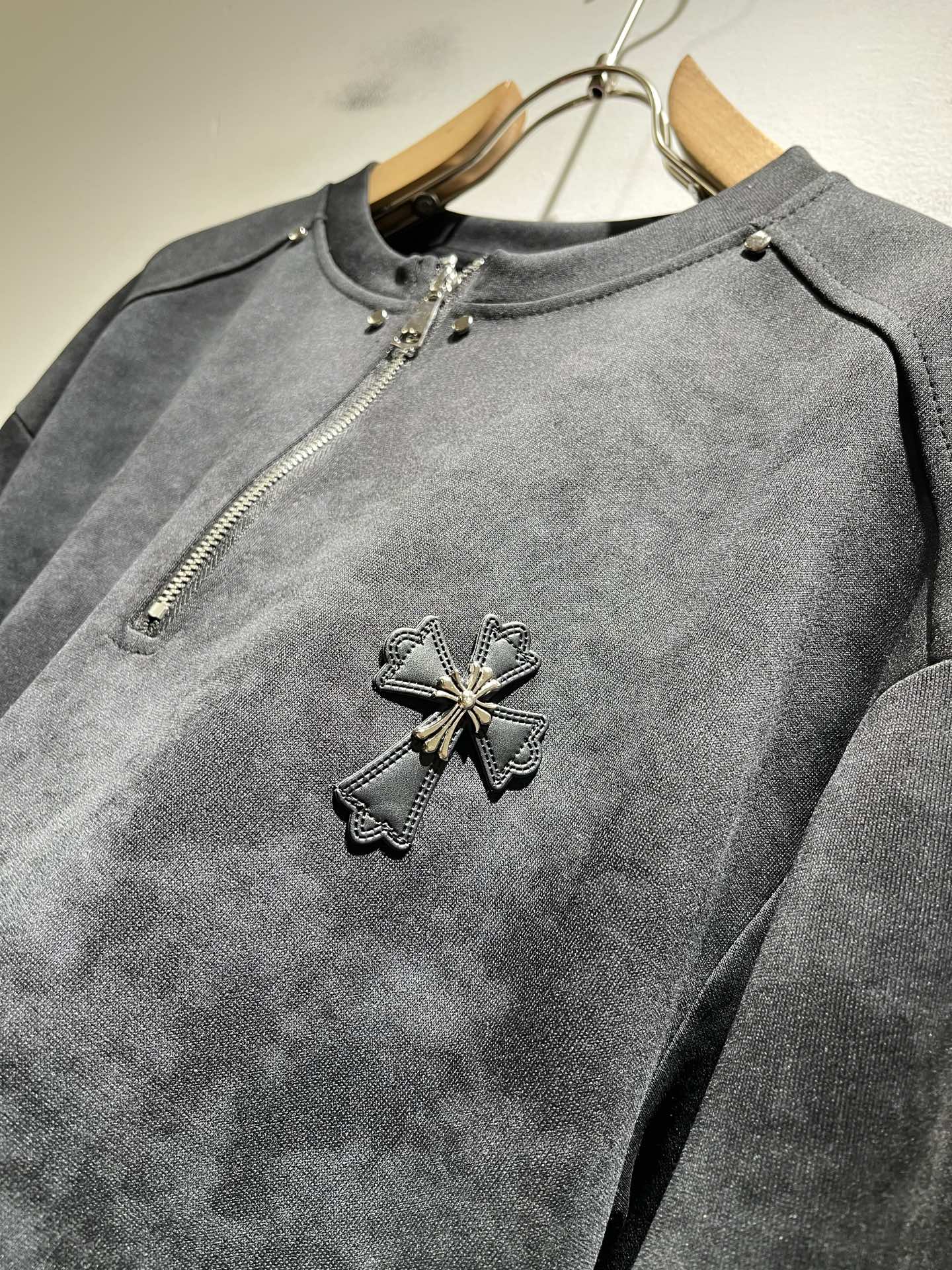 Chrome hear*s克*心 2025秋冬新款男女同款👫打底衫！男女同款一款让你从心底认可的高街夹克