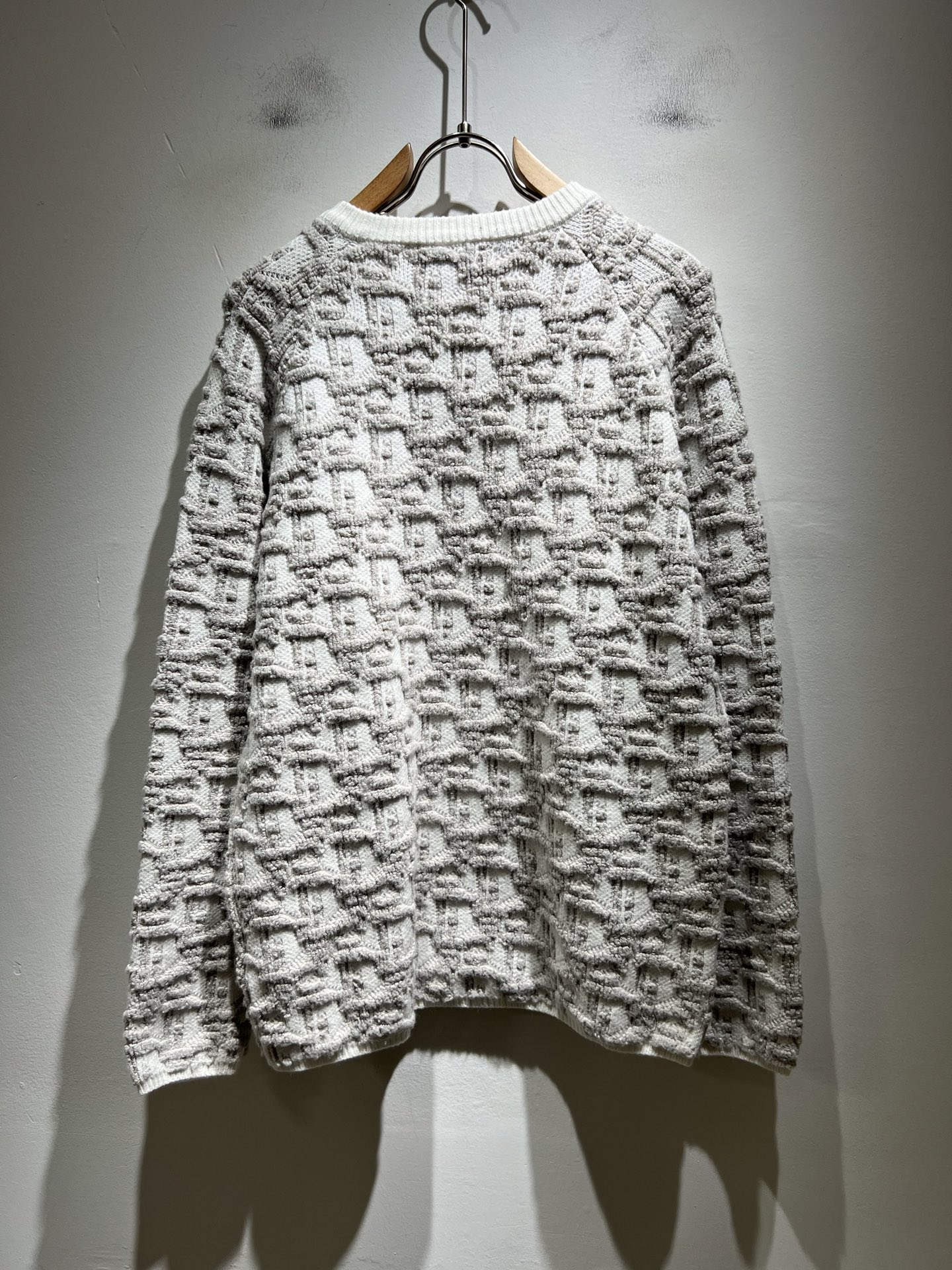 Dio*迪家 2025秋冬新款男女同款👫针织羊毛开衫，专柜同步发售！定制专属羊毛🐑面料，从容百搭，档次极