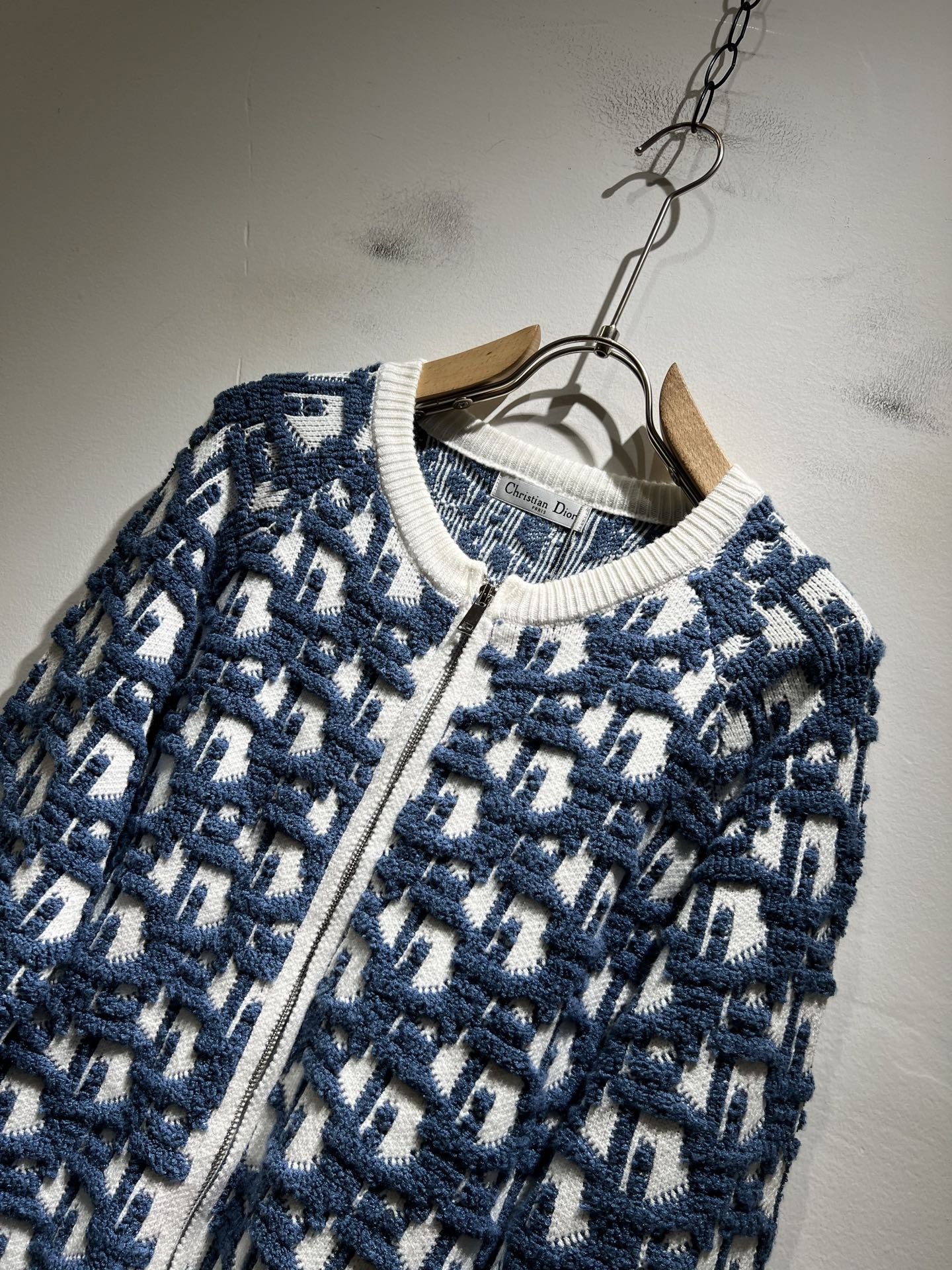 Dio*迪家 2025秋冬新款男女同款👫针织羊毛开衫，专柜同步发售！定制专属羊毛🐑面料，从容百搭，档次极