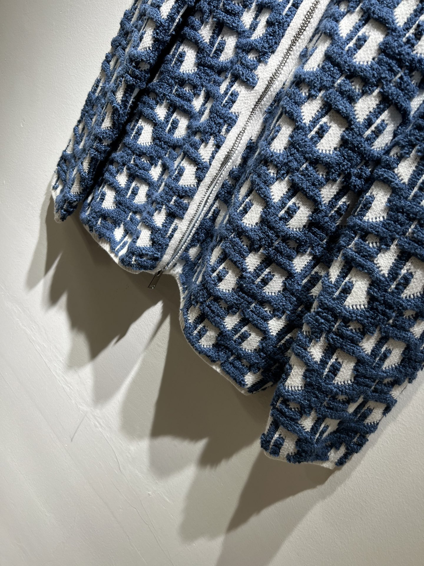 Dio*迪家 2025秋冬新款男女同款👫针织羊毛开衫，专柜同步发售！定制专属羊毛🐑面料，从容百搭，档次极