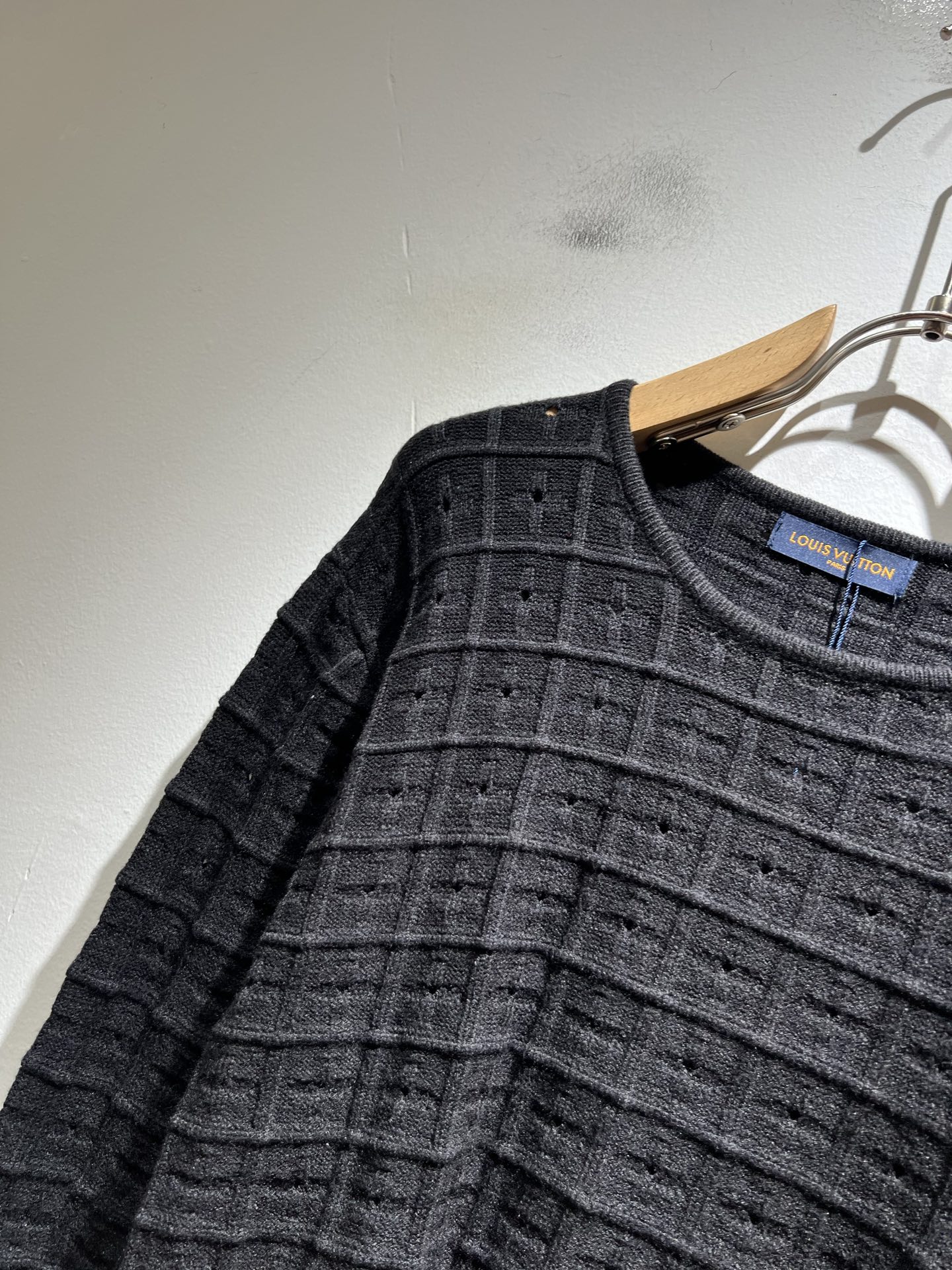Louis Vuit*on 2025秋冬路易家族轻奢针织羊毛衫！路易家族的新高端，细节品质永远的那么完美