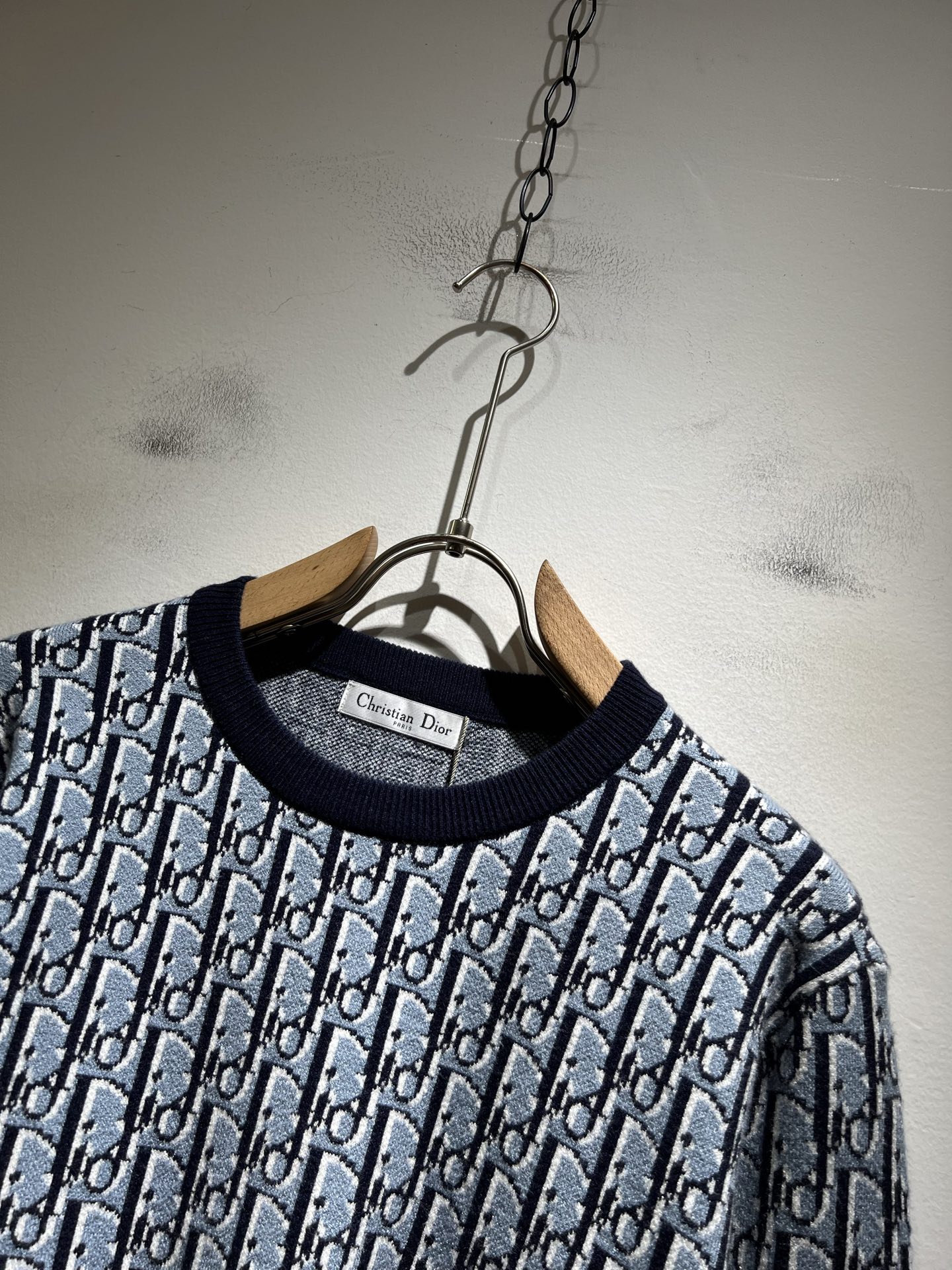 Dior*迪家 2025秋冬新款男女同款👫针织羊毛衫，专柜同步发售！定制专属羊毛🐑面料，从容百搭，档次极