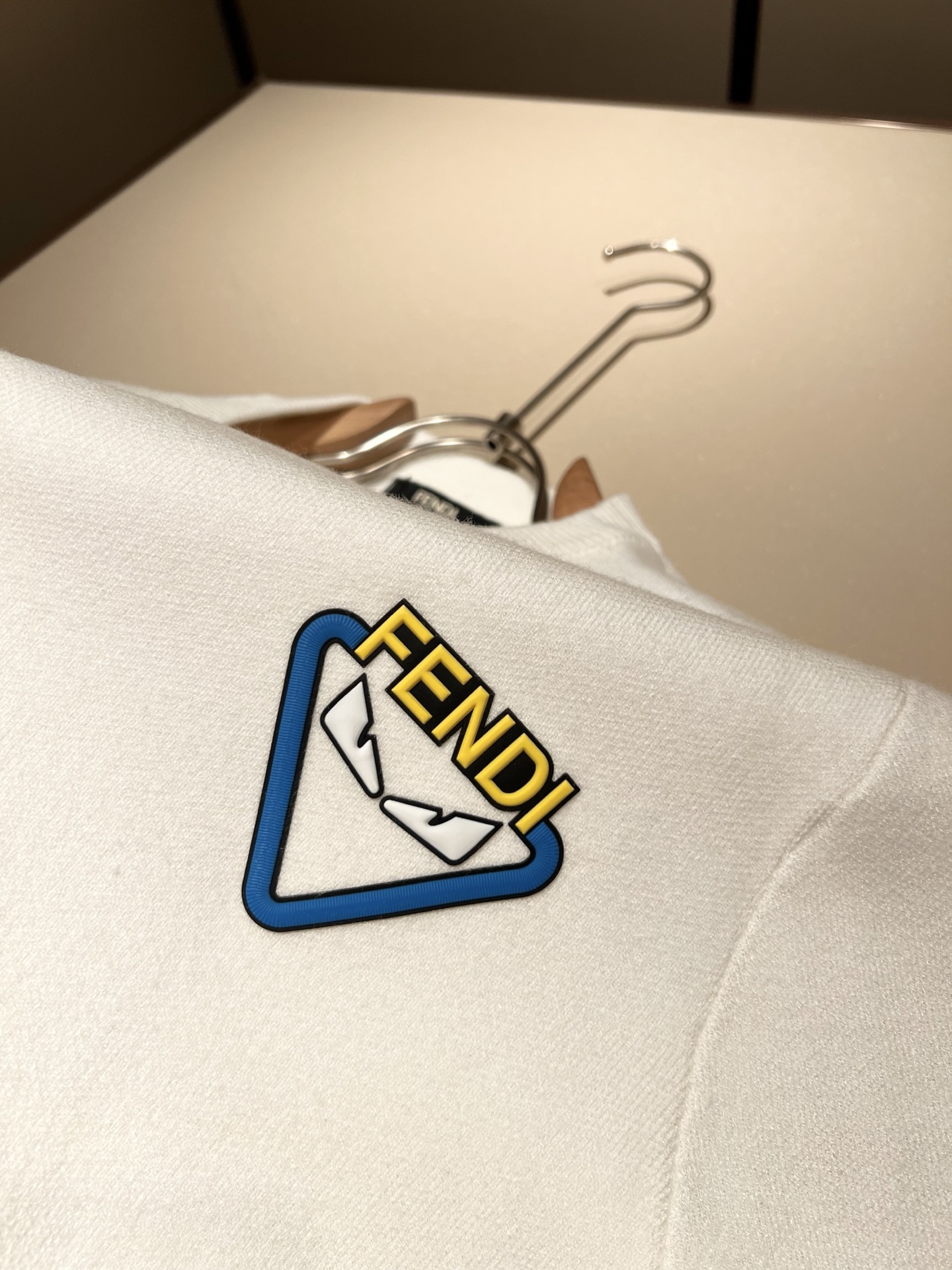 FEN*I 芬*迪2025秋冬新款FD家族男女同款针织羊毛衫，男女同款👫百搭。意大利原厂订单，FD家族人