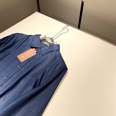 Loro Piana诺悠翩雅 2025秋冬男士套装,最新的贸易订单全品相!!网红款!上身舒适透气,不僵硬 Loro Piana诺悠翩雅 2025秋冬男士套装,最新的贸易订单全品相!!网红款!上身舒适透气,不僵硬