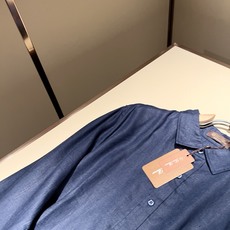 Loro Piana诺悠翩雅 2025秋冬男士套装,最新的贸易订单全品相!!网红款!上身舒适透气,不僵硬 Loro Piana诺悠翩雅 2025秋冬男士套装,最新的贸易订单全品相!!网红款!上身舒适透气,不僵硬