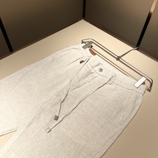 Loro Piana诺悠翩雅 2025秋冬男士套装,最新的贸易订单全品相!!网红款!上身舒适透气,不僵硬 Loro Piana诺悠翩雅 2025秋冬男士套装,最新的贸易订单全品相!!网红款!上身舒适透气,不僵硬