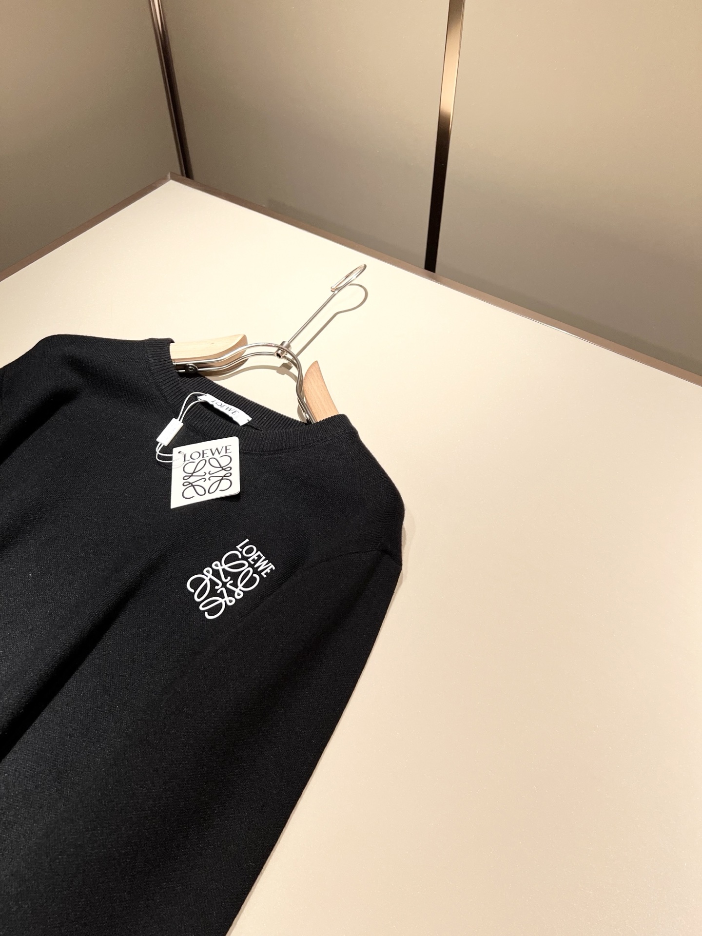 LO*WE/罗*威2025秋冬新款男女同款👫针织羊毛衫，贸易公司渠道货，2025年最新品，官柜同步售卖，