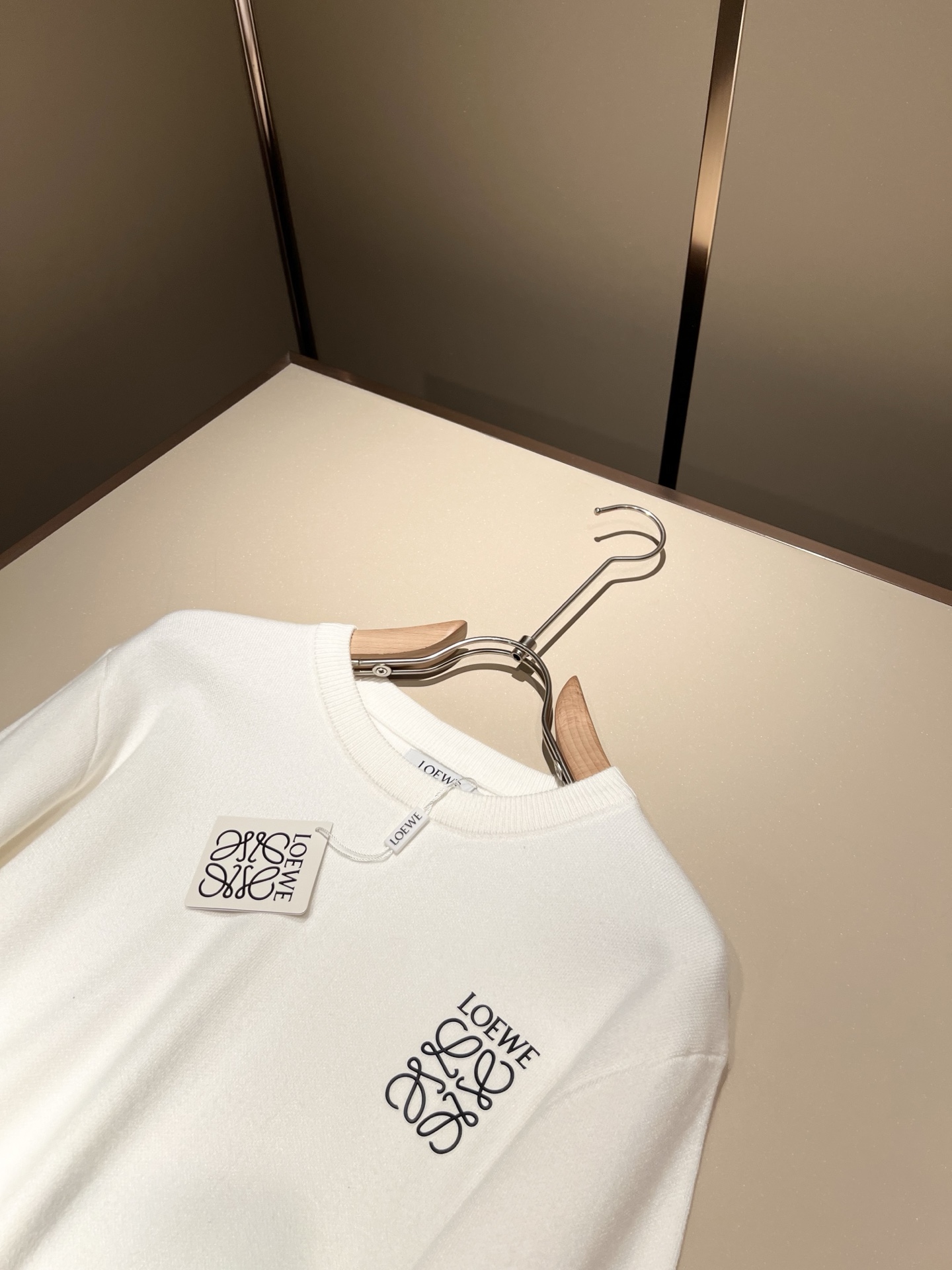 LO*WE/罗*威2025秋冬新款男女同款👫针织羊毛衫，贸易公司渠道货，2025年最新品，官柜同步售卖，