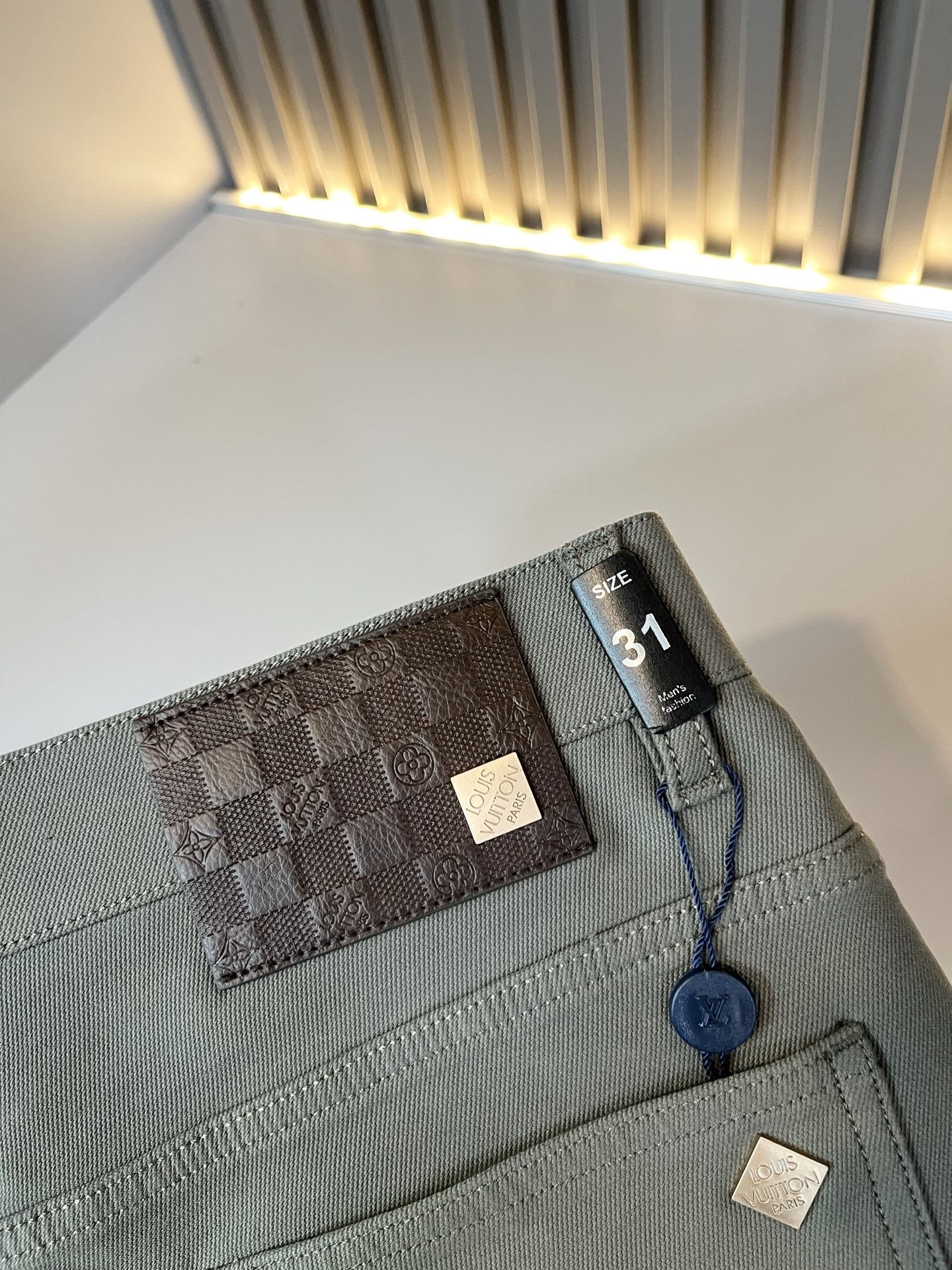 LouisVuitt*路易*登 2025秋冬新款男士休闲西裤，男士经典时尚百搭商务休闲西裤! 都市精英商