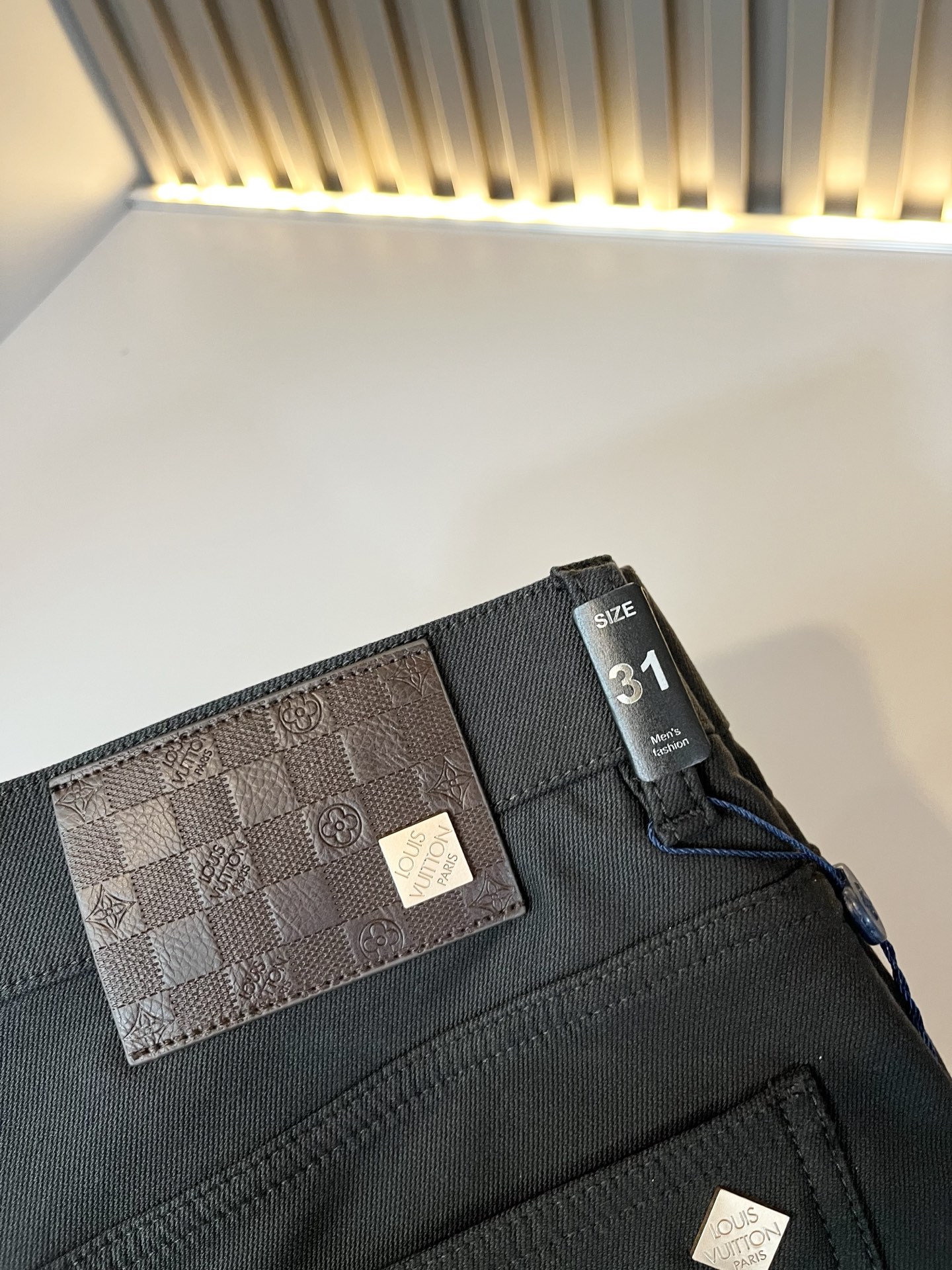 LouisVuitt*路易*登 2025秋冬新款男士休闲西裤，男士经典时尚百搭商务休闲西裤! 都市精英商