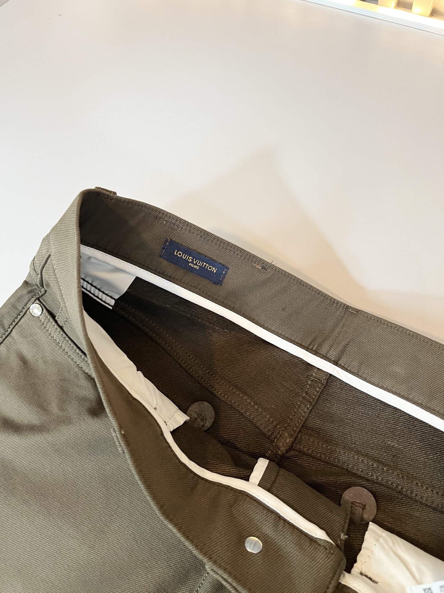 LouisVuitt*路易*登 2025秋冬新款男士休闲西裤，男士经典时尚百搭商务休闲西裤! 都市精英商