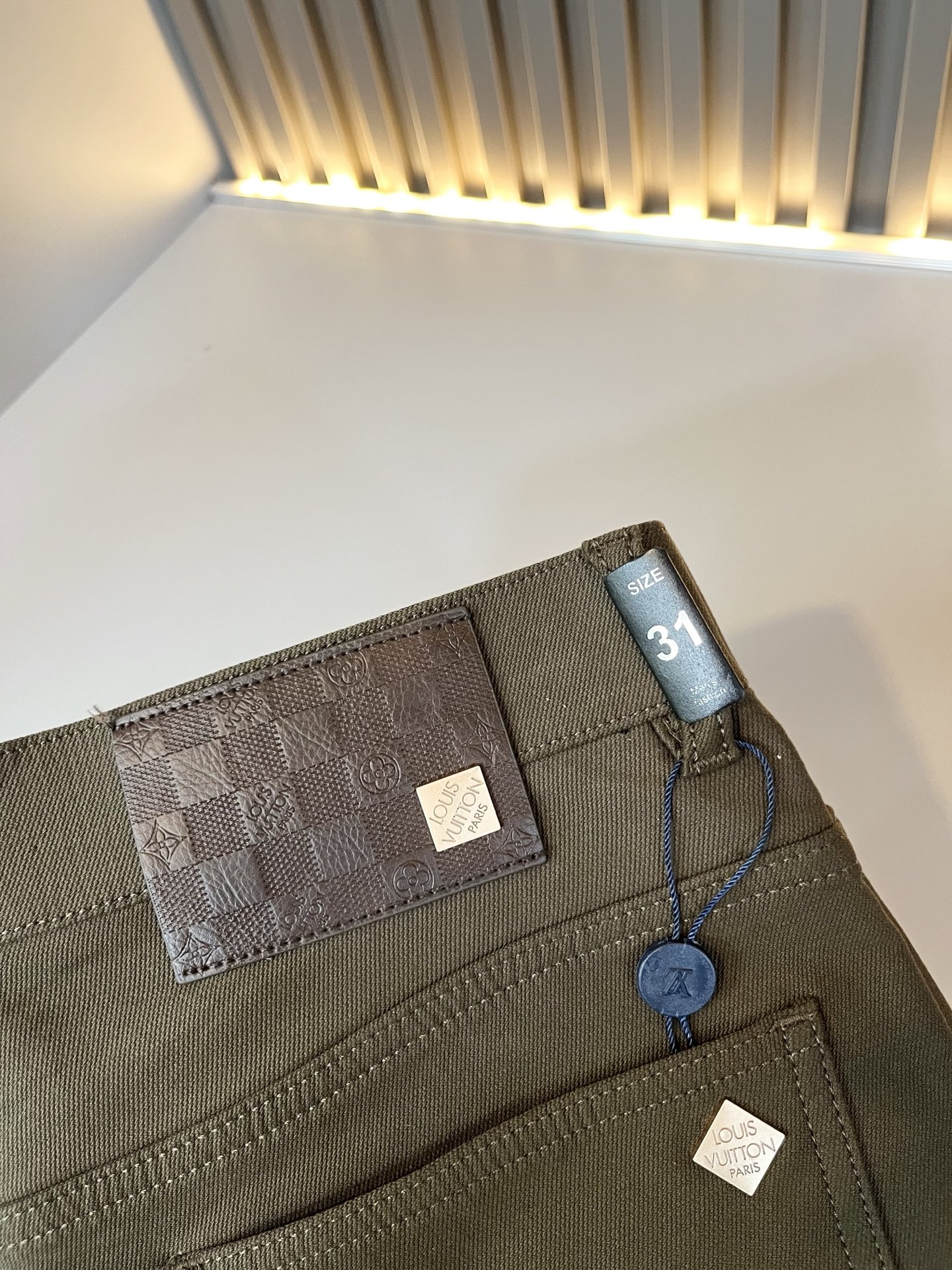 LouisVuitt*路易*登 2025秋冬新款男士休闲西裤，男士经典时尚百搭商务休闲西裤! 都市精英商