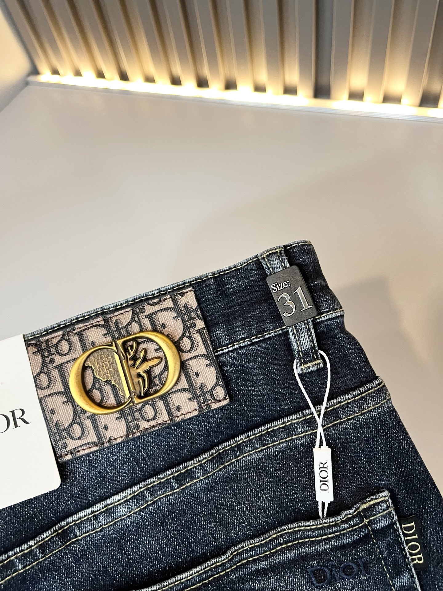 Dio*r 迪家 2025秋冬男士水洗小直筒牛仔裤！贸易公司渠道牛货，品相超赞，时尚圈万能的百搭裤王，欧