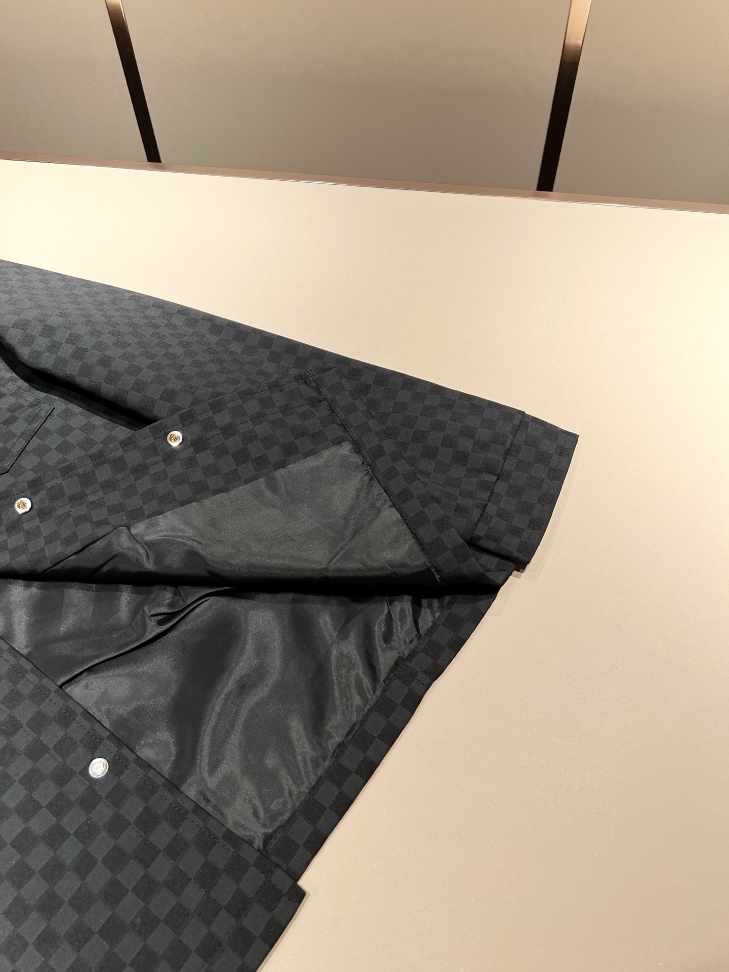 LouisVuitt*路易*登 2025秋冬新品最新款夹克外套，立体logo图案刺绣设计！！贸易公司渠道