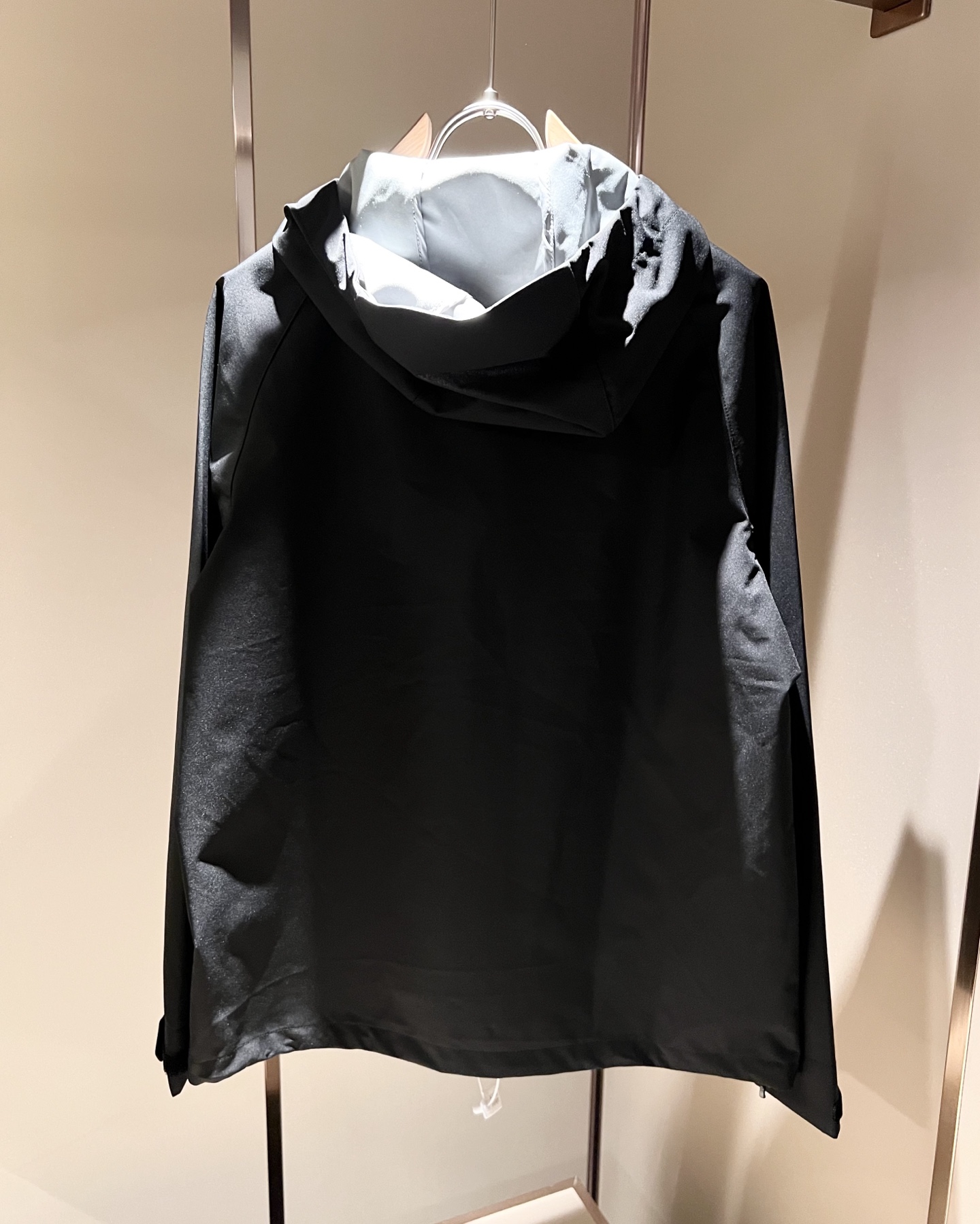 ARCTER*X始*祖鸟 2025秋冬新款男女同款👫夹克外套，户外品牌可能大家第一想到的就是加拿大鹅、始