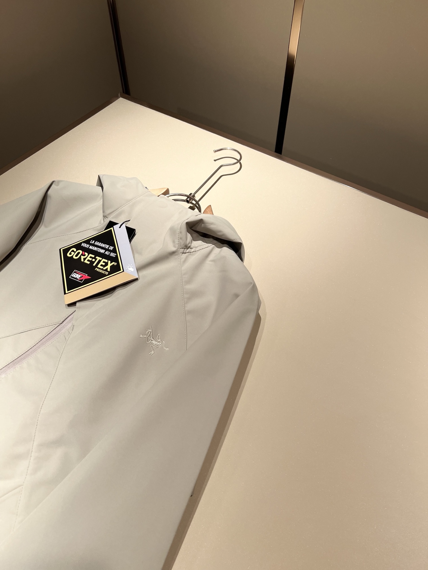 ARCTER*X始*祖鸟 2025秋冬新款男女同款👫夹克外套，户外品牌可能大家第一想到的就是加拿大鹅、始