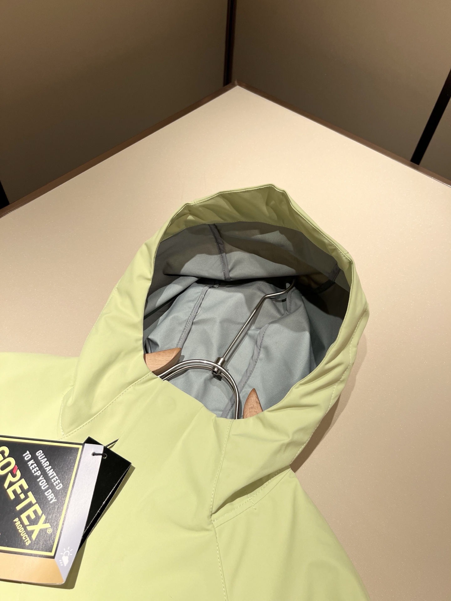 ARCTER*X始*祖鸟 2025秋冬新款男女同款👫夹克外套，户外品牌可能大家第一想到的就是加拿大鹅、始