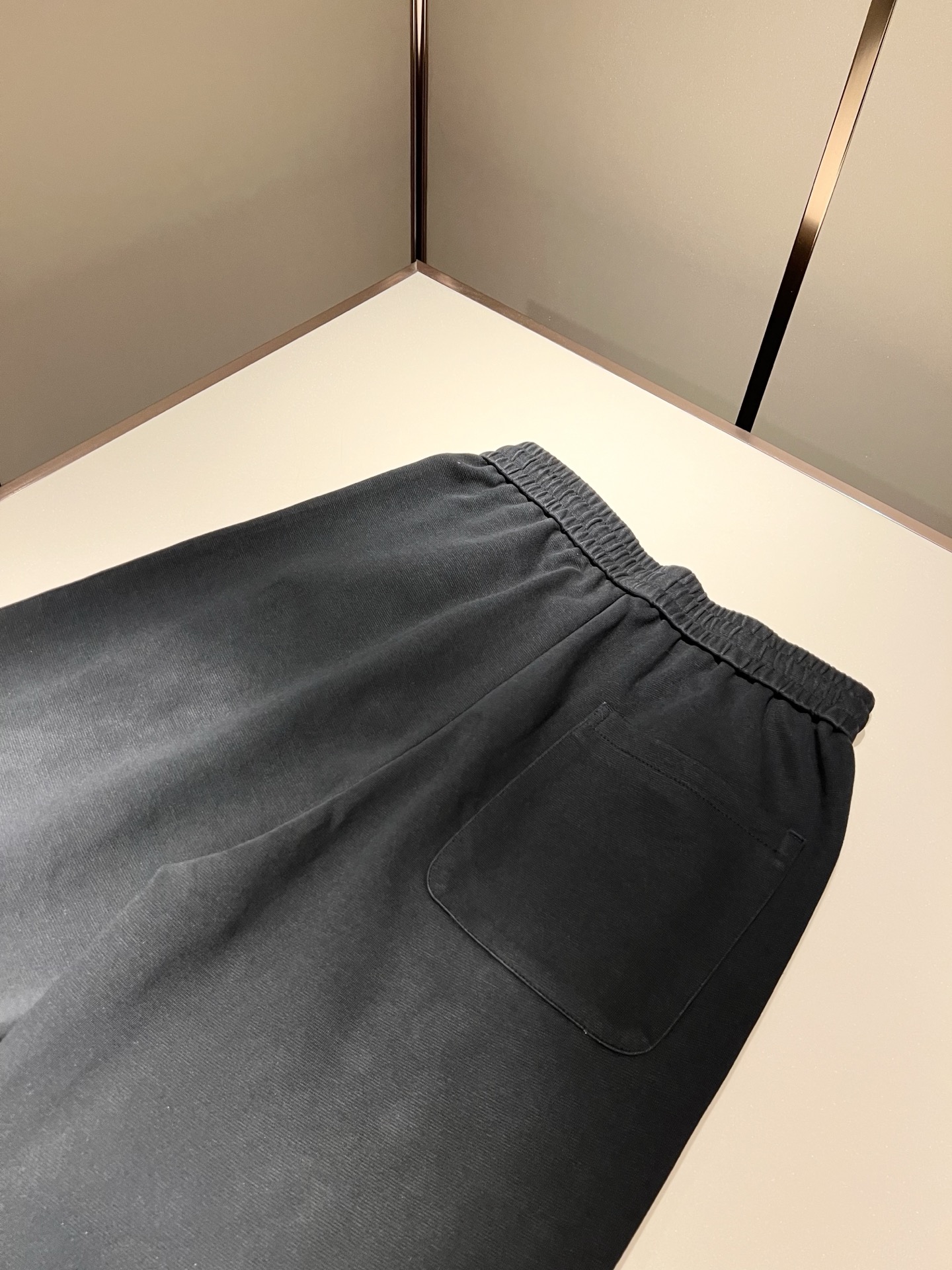 Dio*迪*奥 2025秋冬新款男女同款👫休闲休闲裤，男女同款！裤腿logo图案印花设计！时尚运动休闲裤