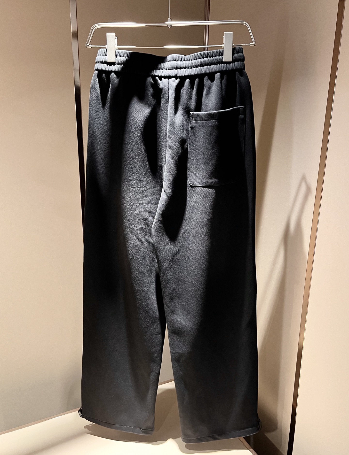 Dio*迪*奥 2025秋冬新款男女同款👫休闲休闲裤，男女同款！裤腿logo图案印花设计！时尚运动休闲裤