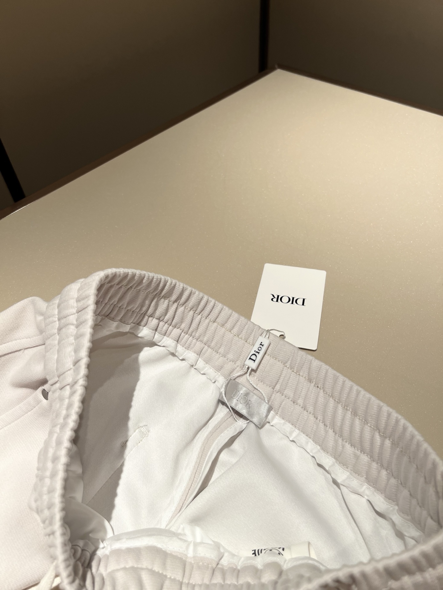 Dio*迪*奥 2025秋冬新款男女同款👫休闲休闲裤，男女同款！裤腿logo图案印花设计！时尚运动休闲裤