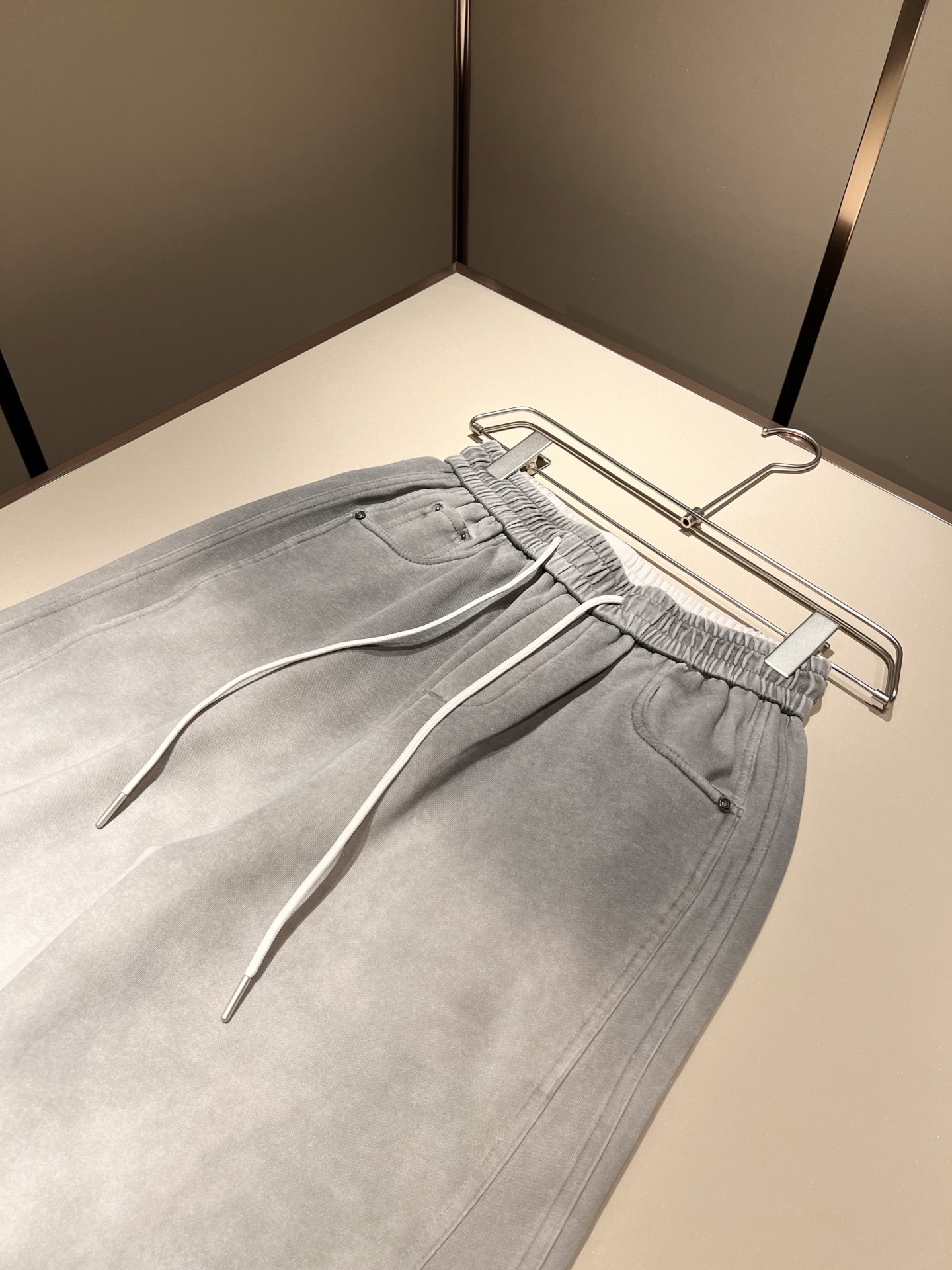 马吉拉 maison margiel 2025秋冬新款男女同款👫休闲裤，专柜同步发售！定制专属洗水纯棉面