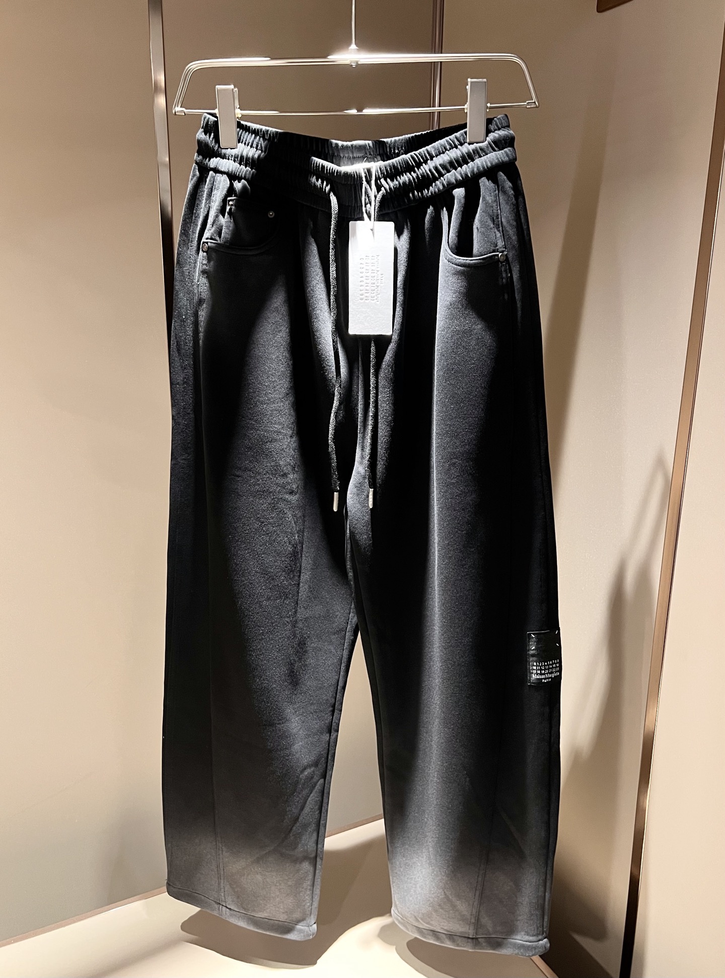 马吉拉 maison margiel 2025秋冬新款男女同款👫休闲裤，专柜同步发售！定制专属洗水纯棉面