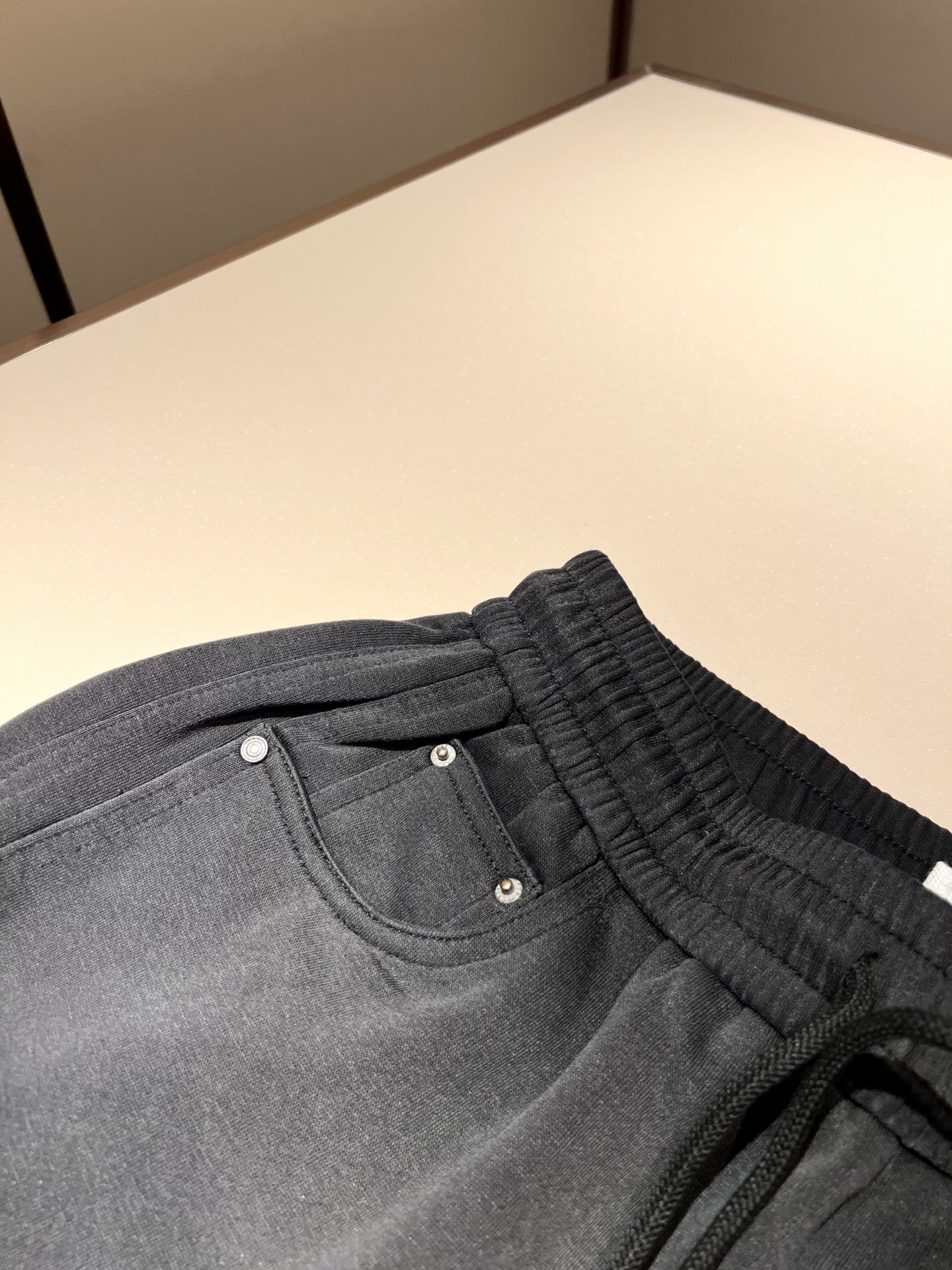 马吉拉 maison margiel 2025秋冬新款男女同款👫休闲裤，专柜同步发售！定制专属洗水纯棉面