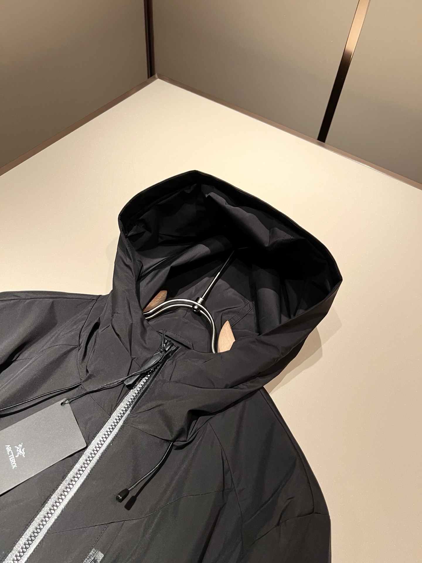 ARCTER*X始*祖鸟 2025秋冬新款男女同款👫夹克外套，户外品牌可能大家第一想到的就是加拿大鹅、始