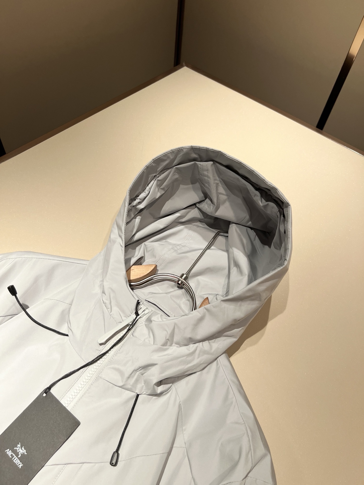 ARCTER*X始*祖鸟 2025秋冬新款男女同款👫夹克外套，户外品牌可能大家第一想到的就是加拿大鹅、始