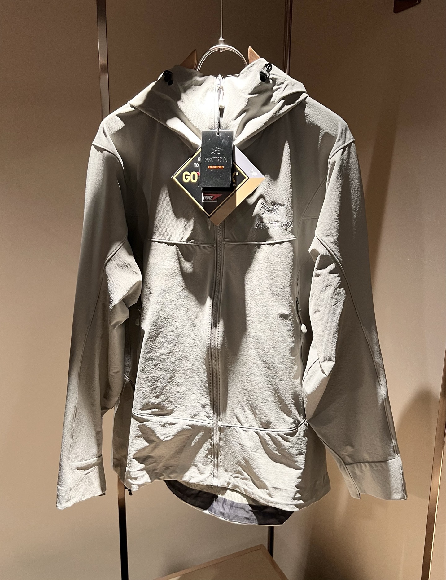 Loro Piana诺悠翩雅 2025秋冬男士套装，最新的贸易订单全品相！！网红款！上身舒适透气，不僵硬