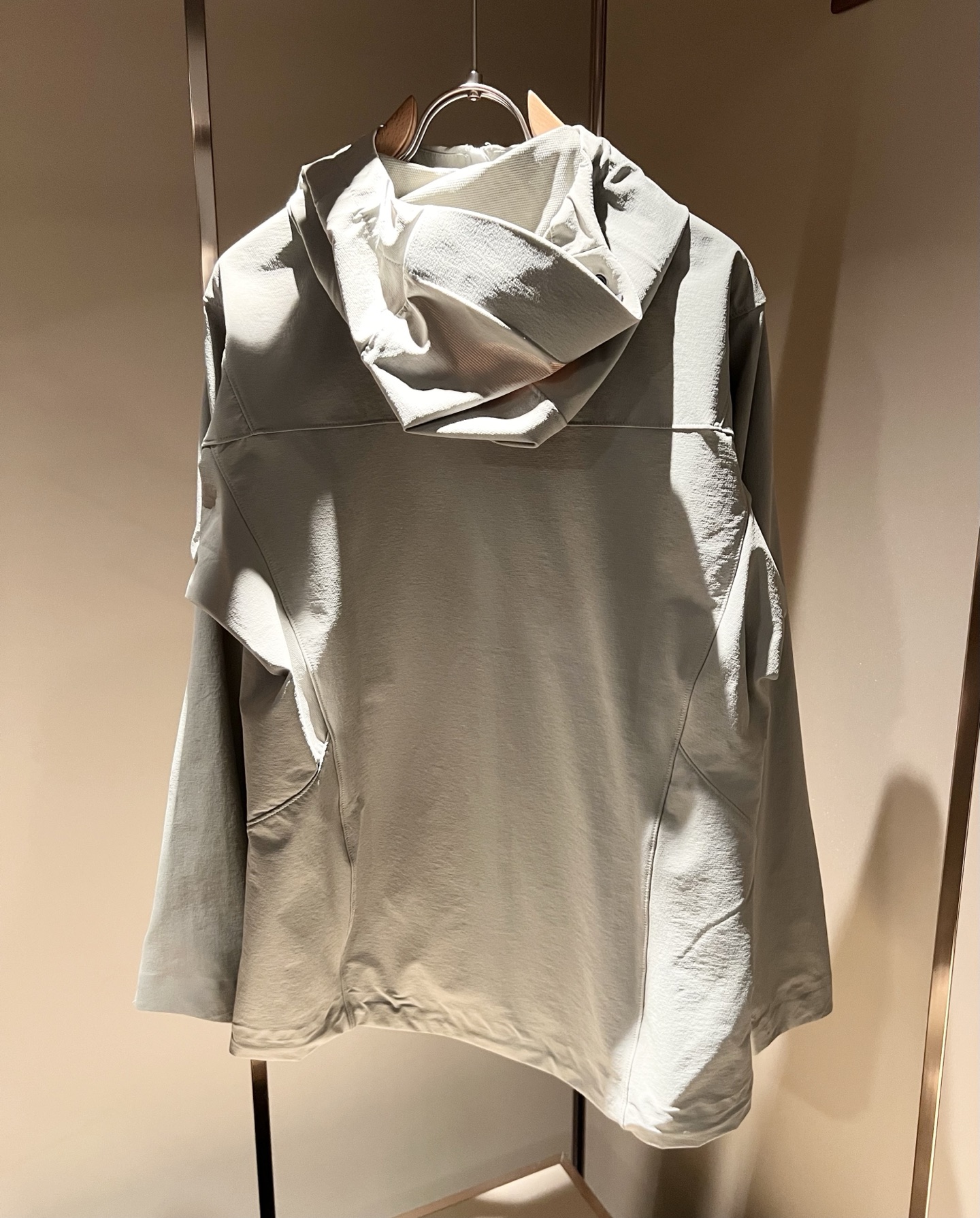 Loro Piana诺悠翩雅 2025秋冬男士套装，最新的贸易订单全品相！！网红款！上身舒适透气，不僵硬