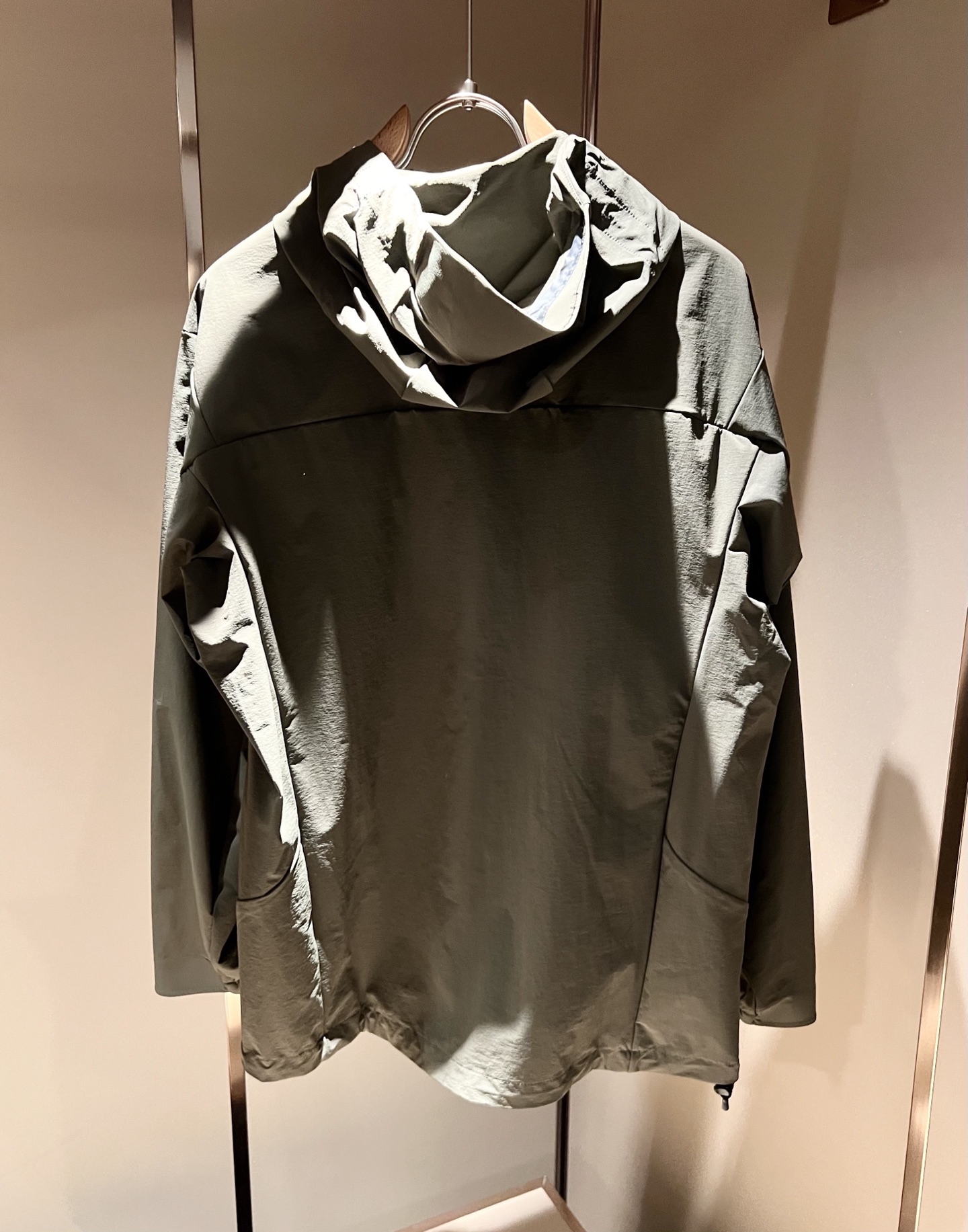 ARCTER*X始*祖鸟 2025秋冬新款男女同款👫夹克外套，户外品牌可能大家第一想到的就是加拿大鹅、始